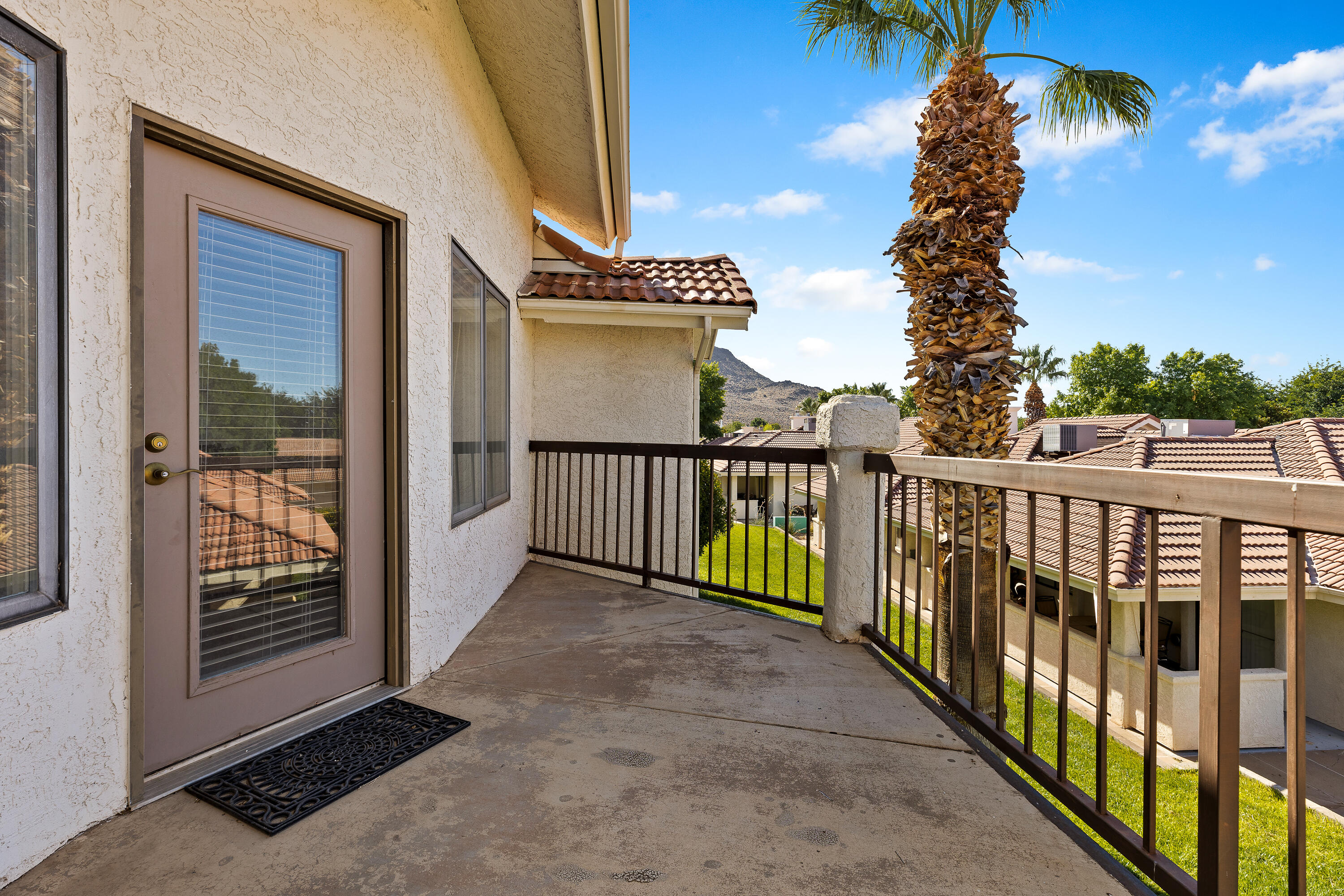 WILLOW RUN RESORT CONDOS - Residential