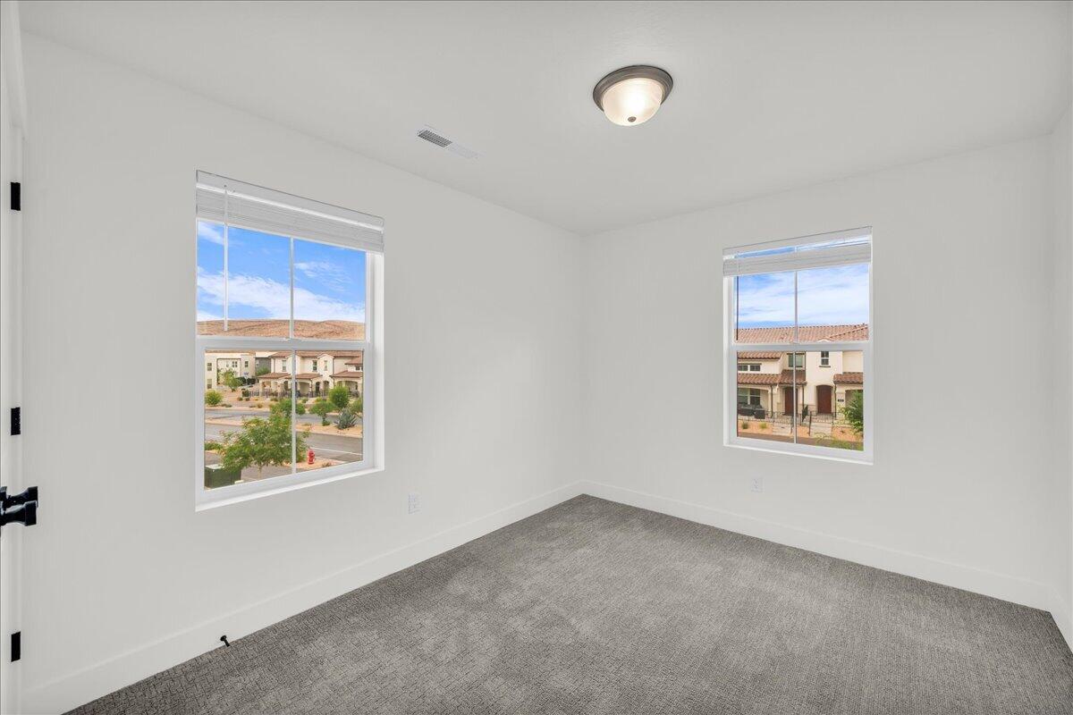 AUBURN HILLS - Residential