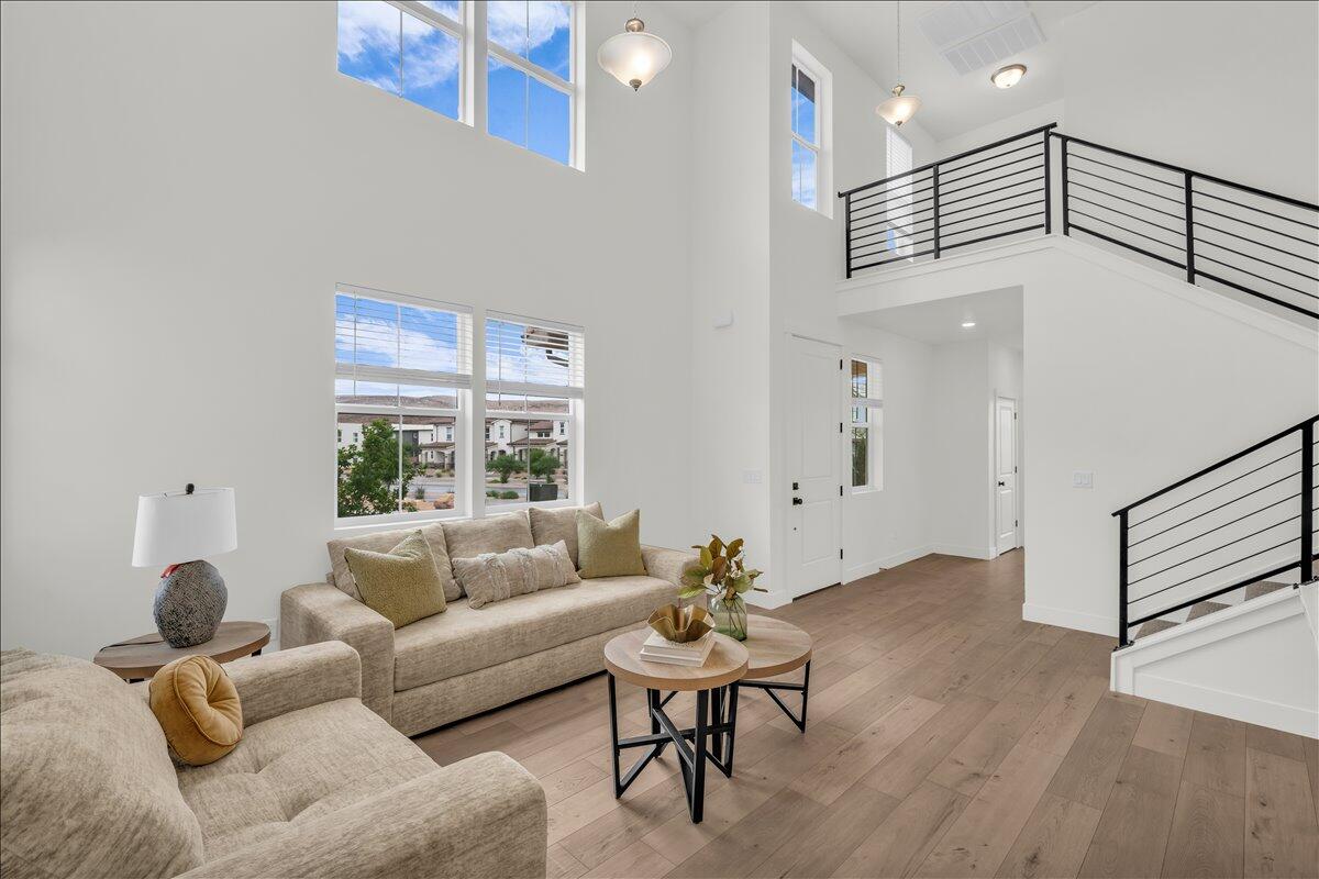 AUBURN HILLS - Residential