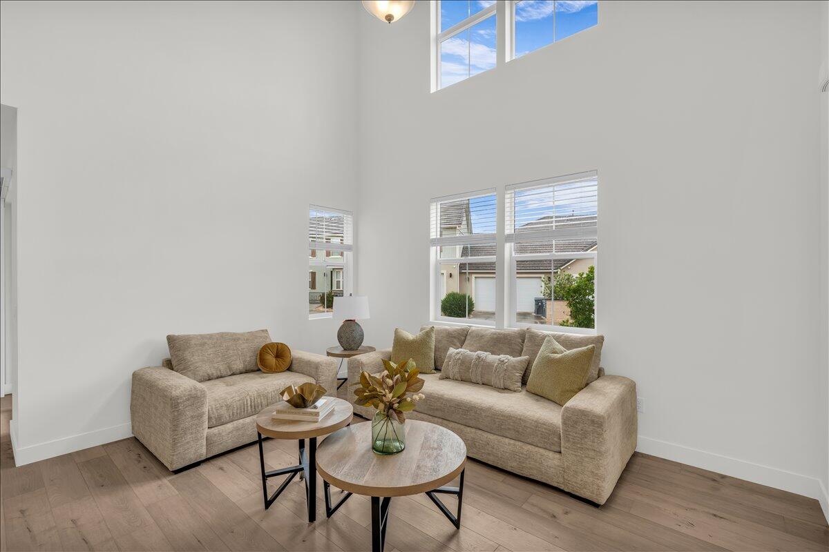 AUBURN HILLS - Residential