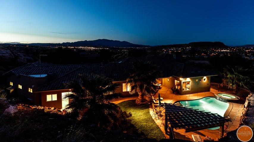 SIENNA RIDGE AT WEBB HILL - Residential