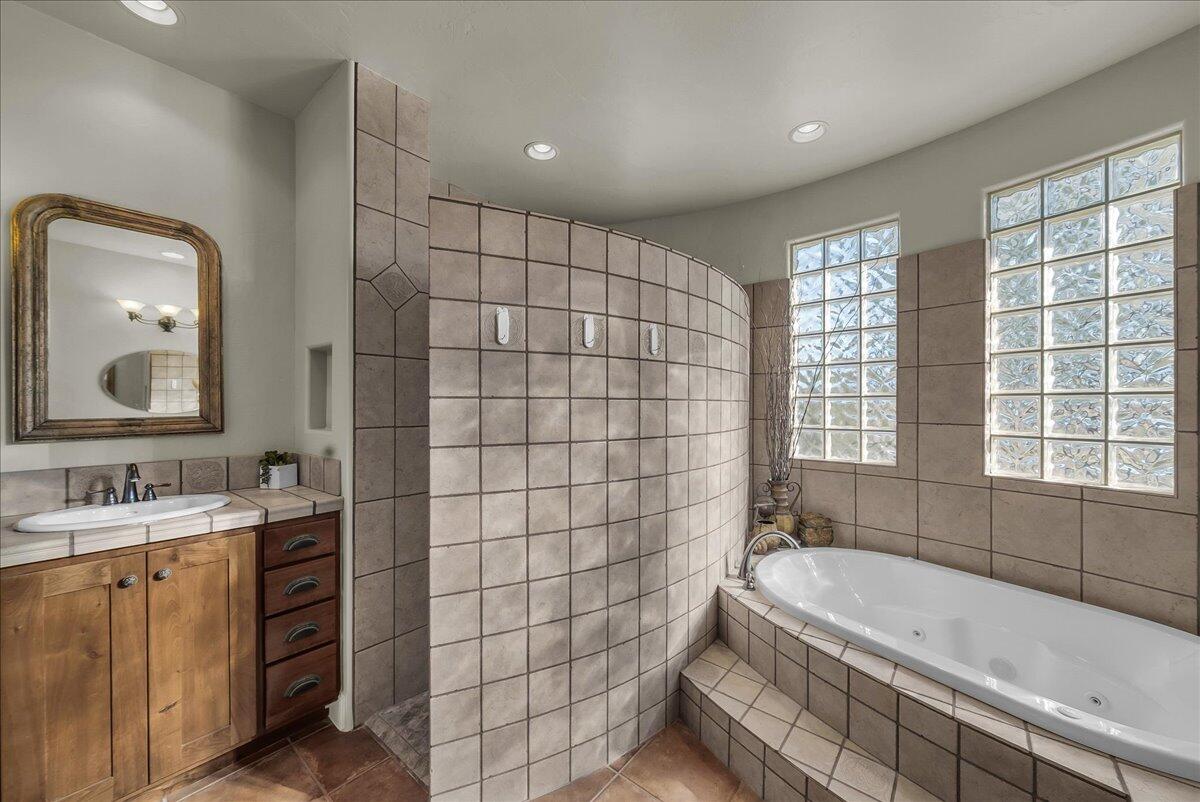 SIENNA RIDGE AT WEBB HILL - Residential