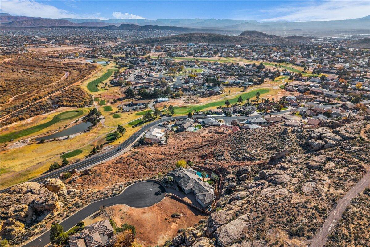 SIENNA RIDGE AT WEBB HILL - Residential