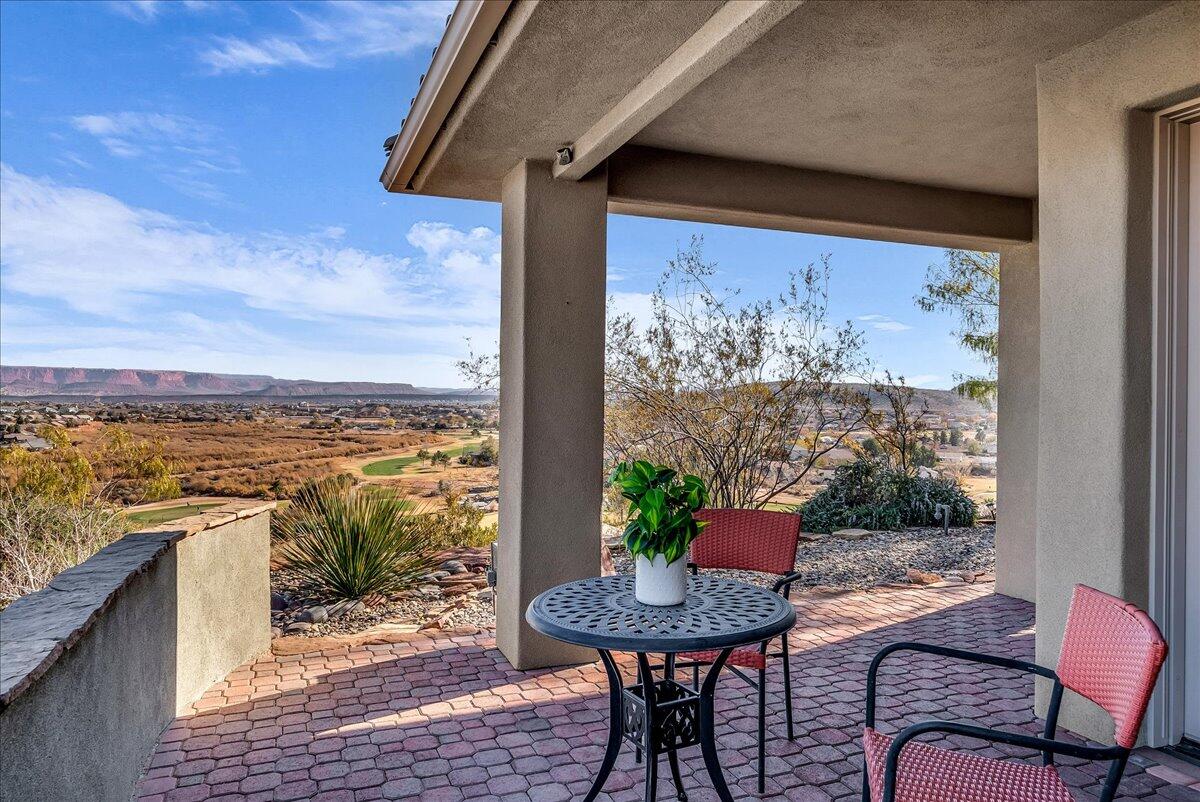 SIENNA RIDGE AT WEBB HILL - Residential