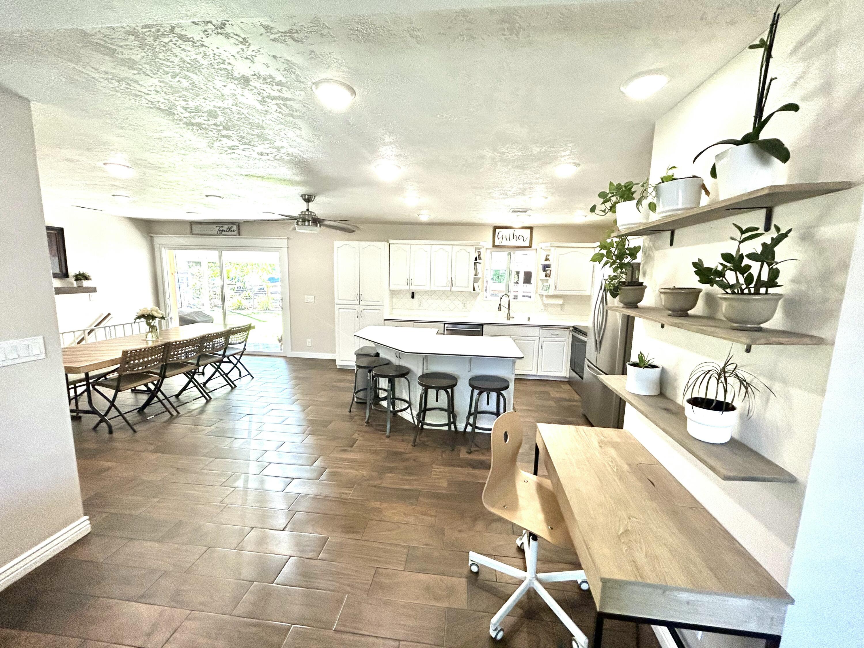 SANTA CLARA TOWNSITE AND FIELD - Residential