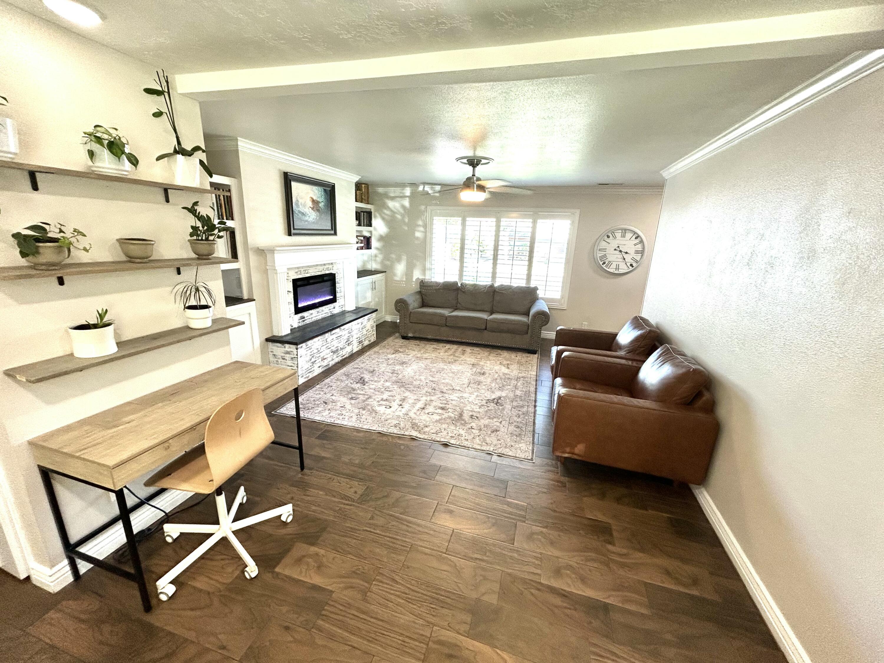 SANTA CLARA TOWNSITE AND FIELD - Residential