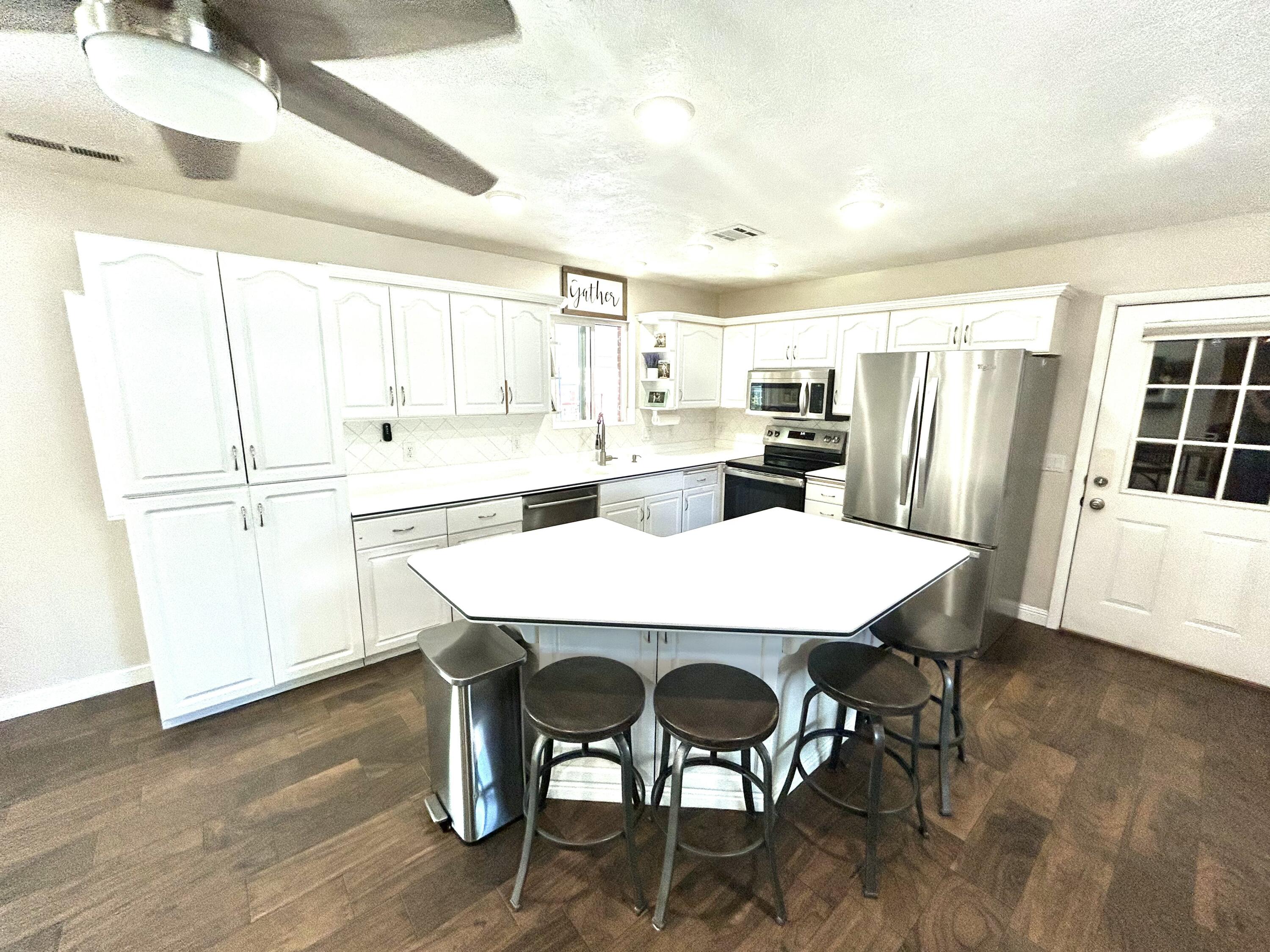 SANTA CLARA TOWNSITE AND FIELD - Residential