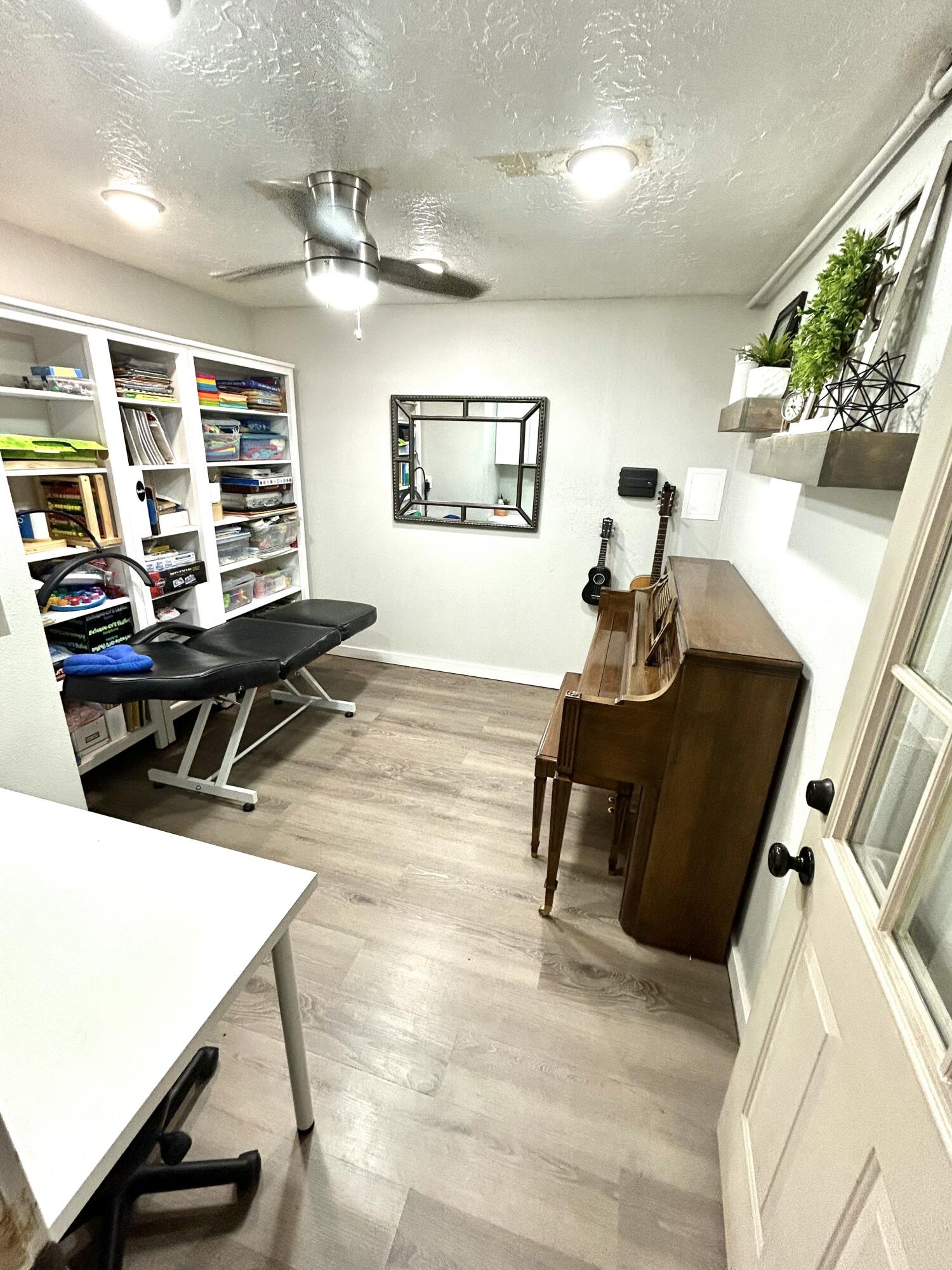 SANTA CLARA TOWNSITE AND FIELD - Residential