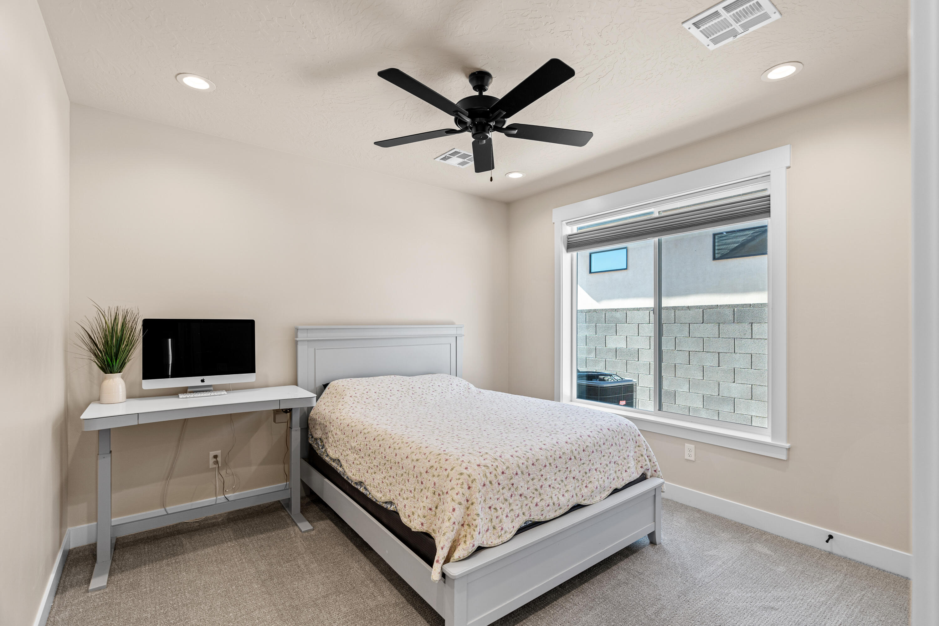 OAK HAVEN - Residential