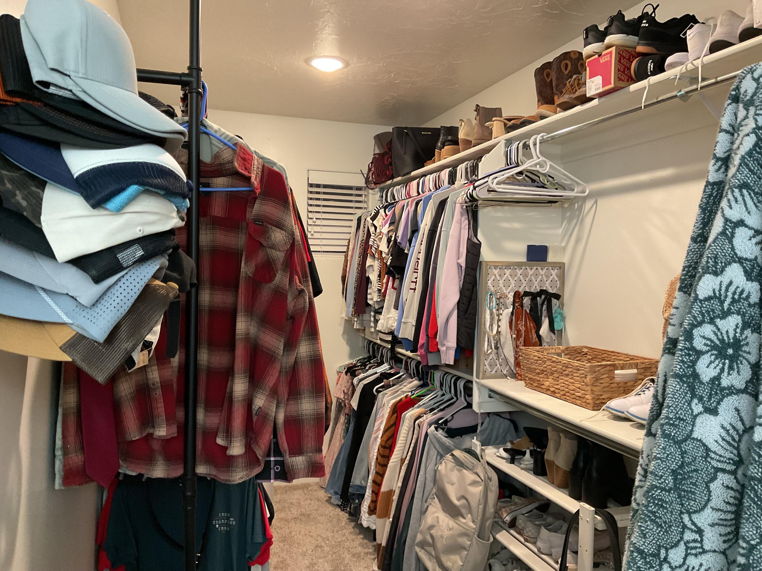 DESERT BLUFF AT DESERT CANYONS TOWNHOMES - Residential