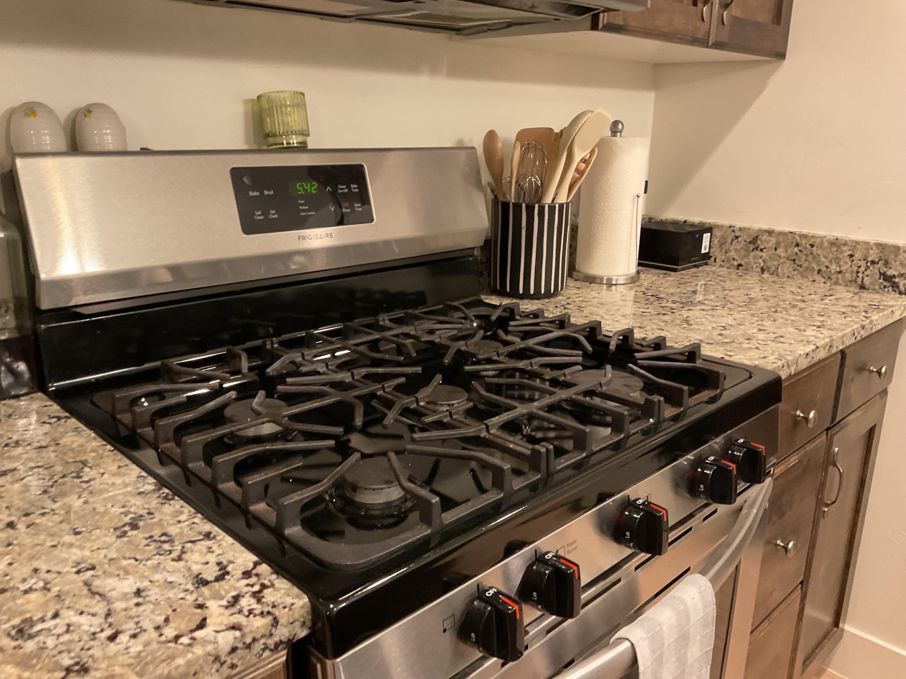 DESERT BLUFF AT DESERT CANYONS TOWNHOMES - Residential