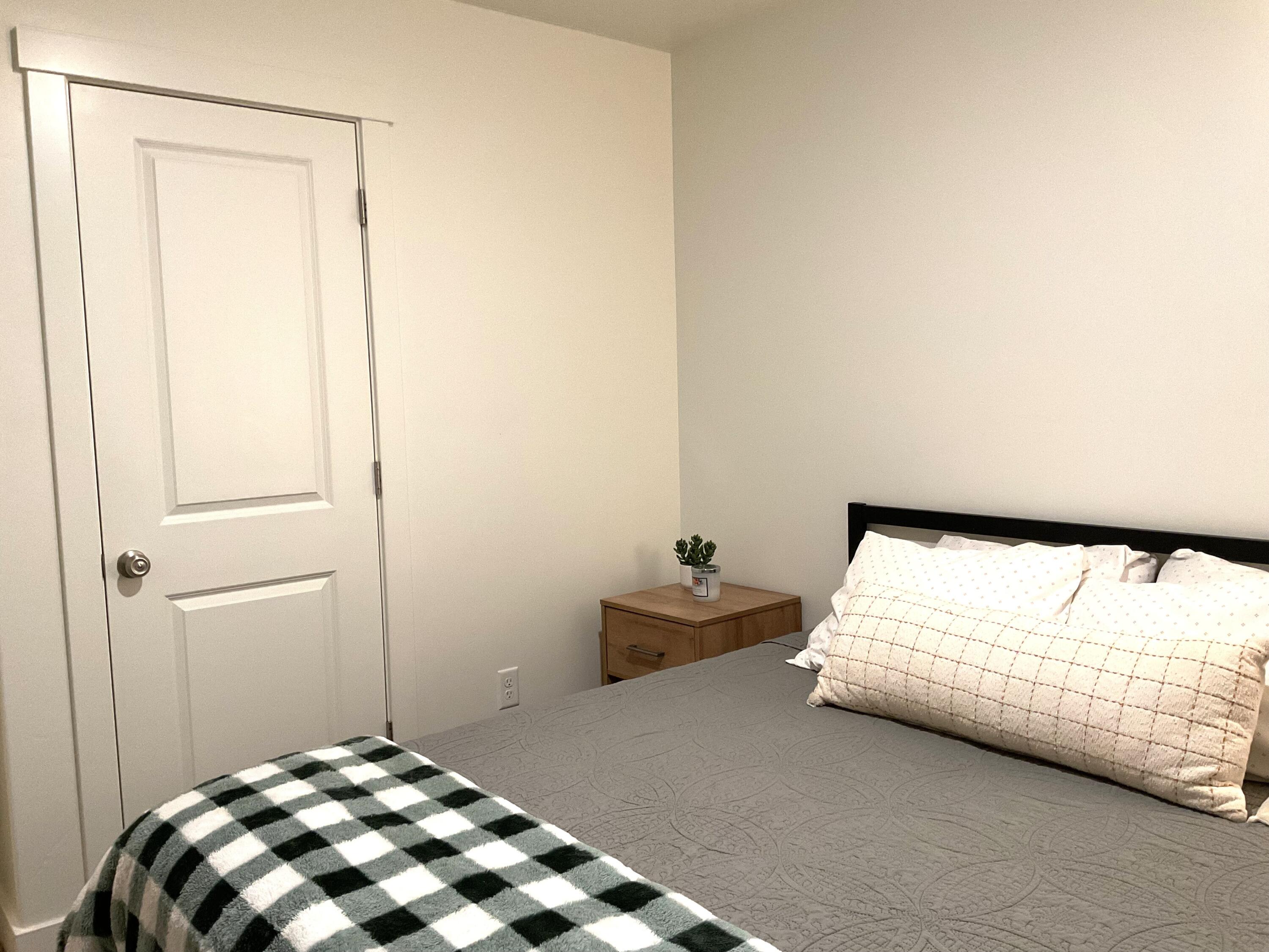 DESERT BLUFF AT DESERT CANYONS TOWNHOMES - Residential