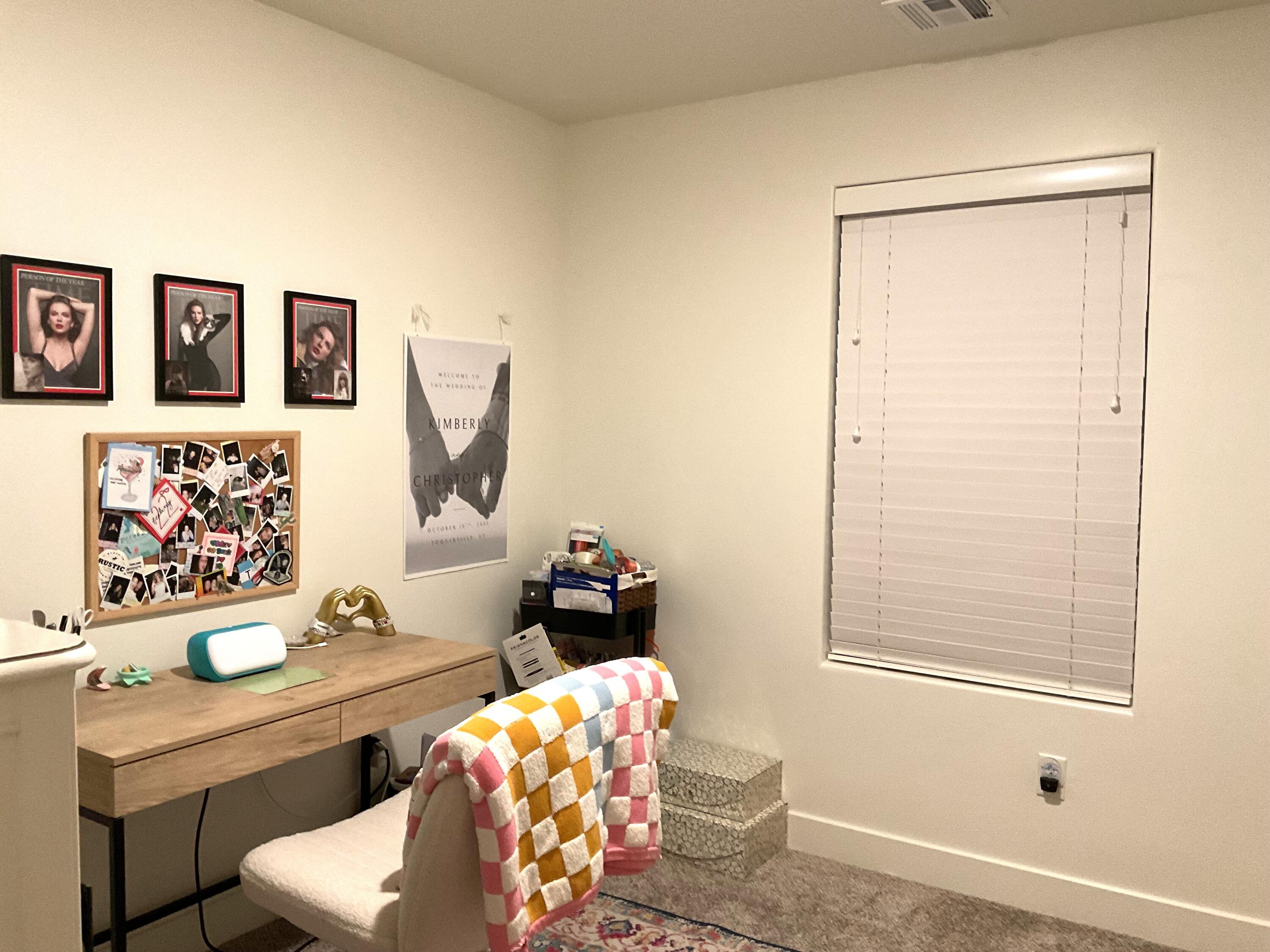 DESERT BLUFF AT DESERT CANYONS TOWNHOMES - Residential