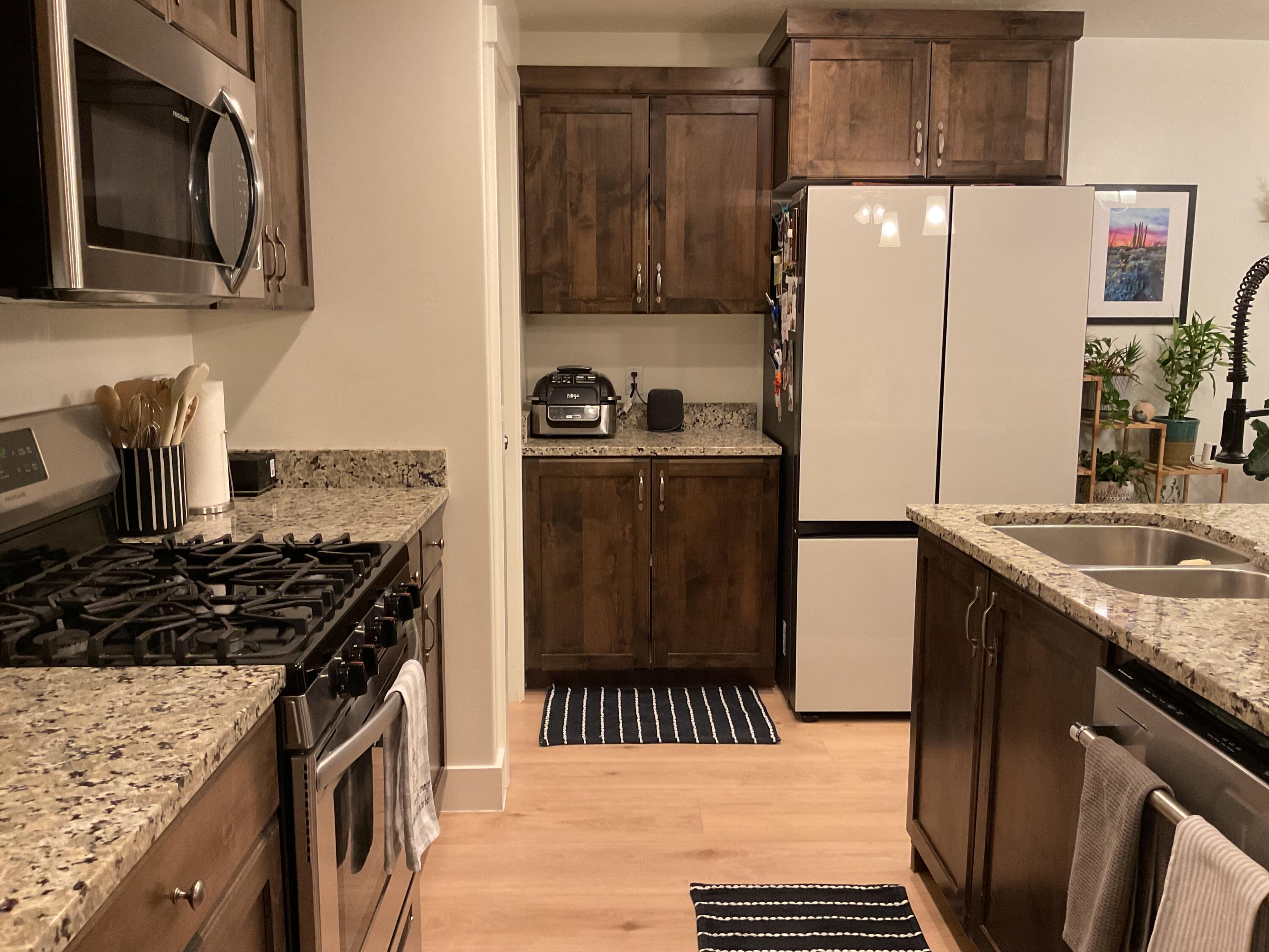 DESERT BLUFF AT DESERT CANYONS TOWNHOMES - Residential