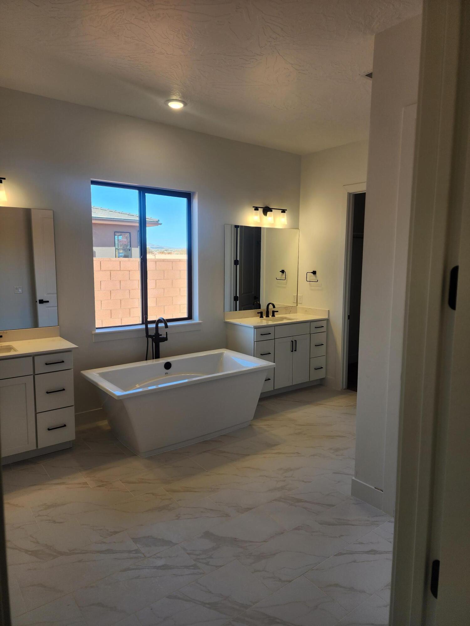 DESERT COVE ESTATES - Residential