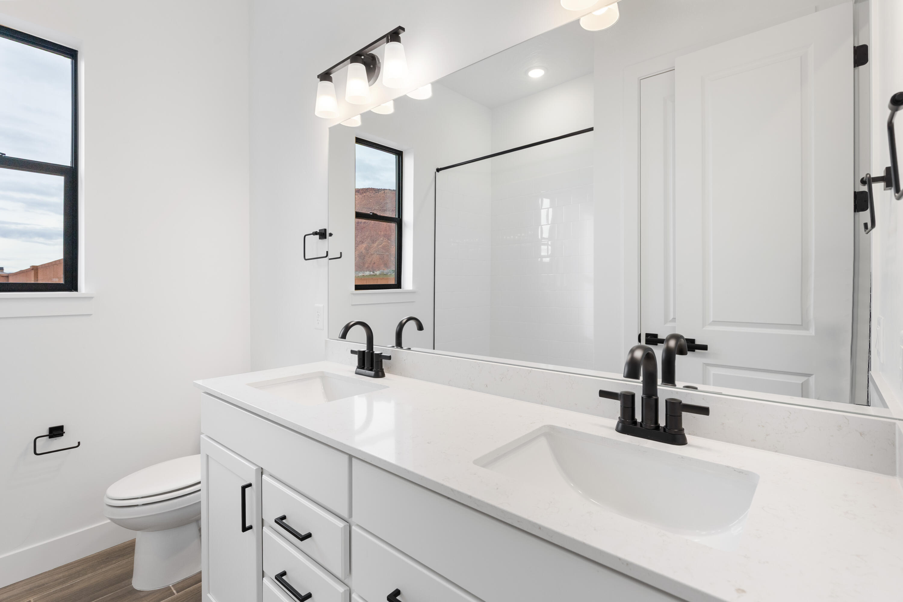 DESERT COVE ESTATES - Residential