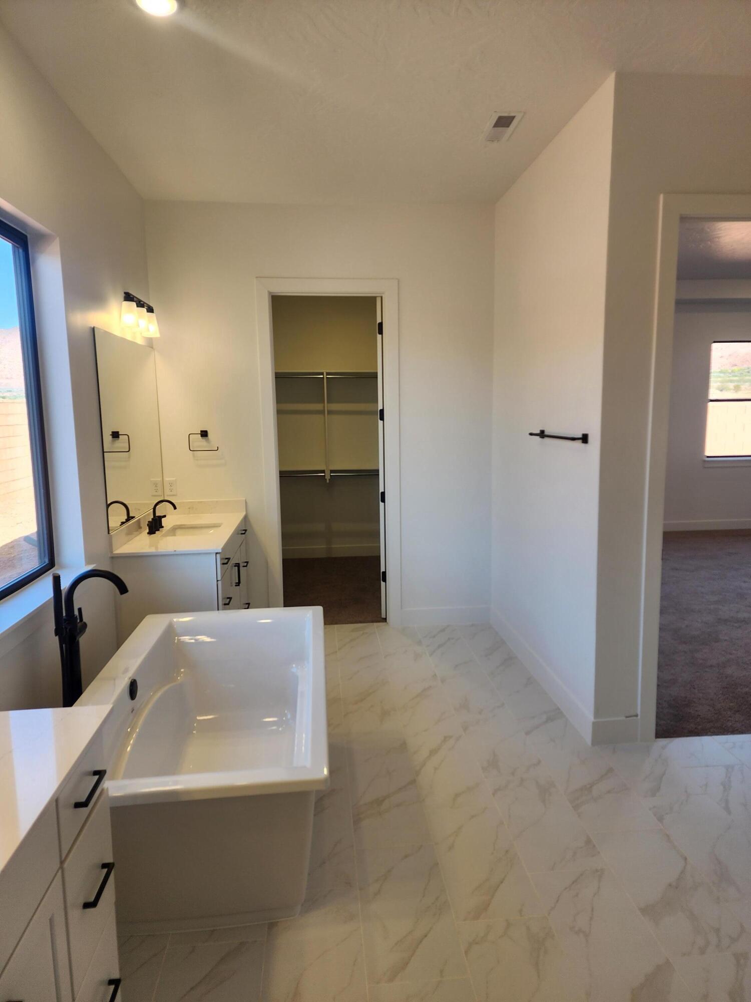 DESERT COVE ESTATES - Residential