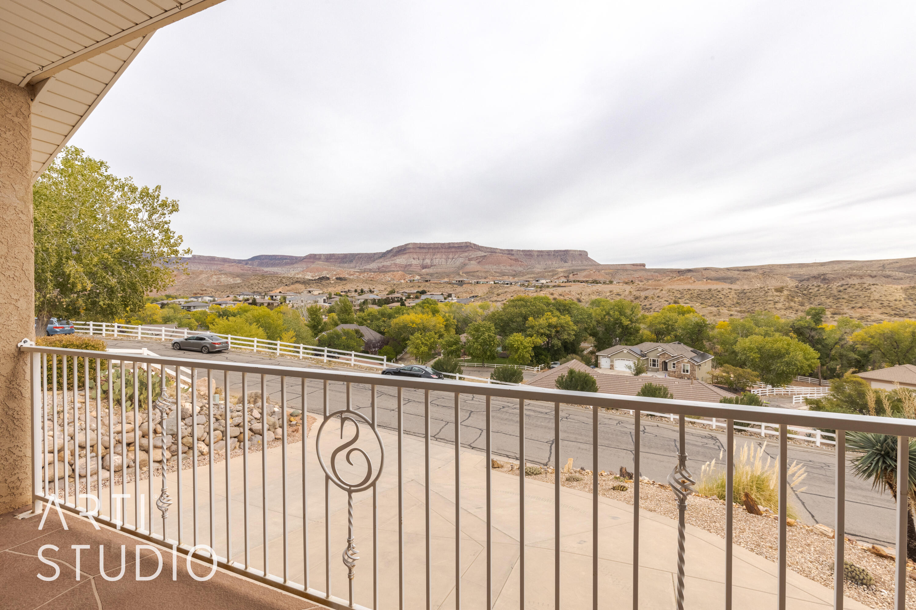 CHOLLA CREEK - Residential