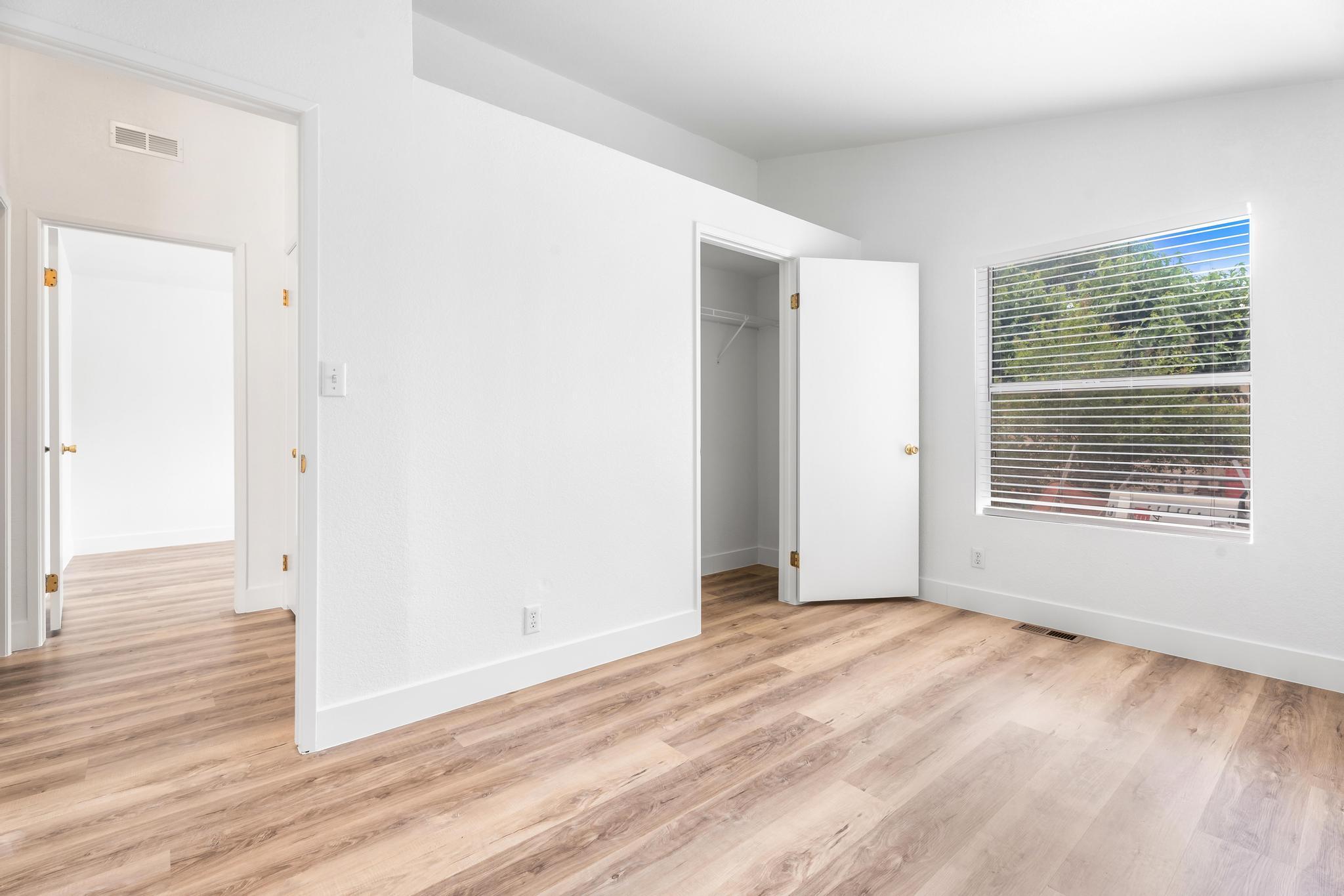 LAVA BLUFF MOBILE HOME PARK - Residential