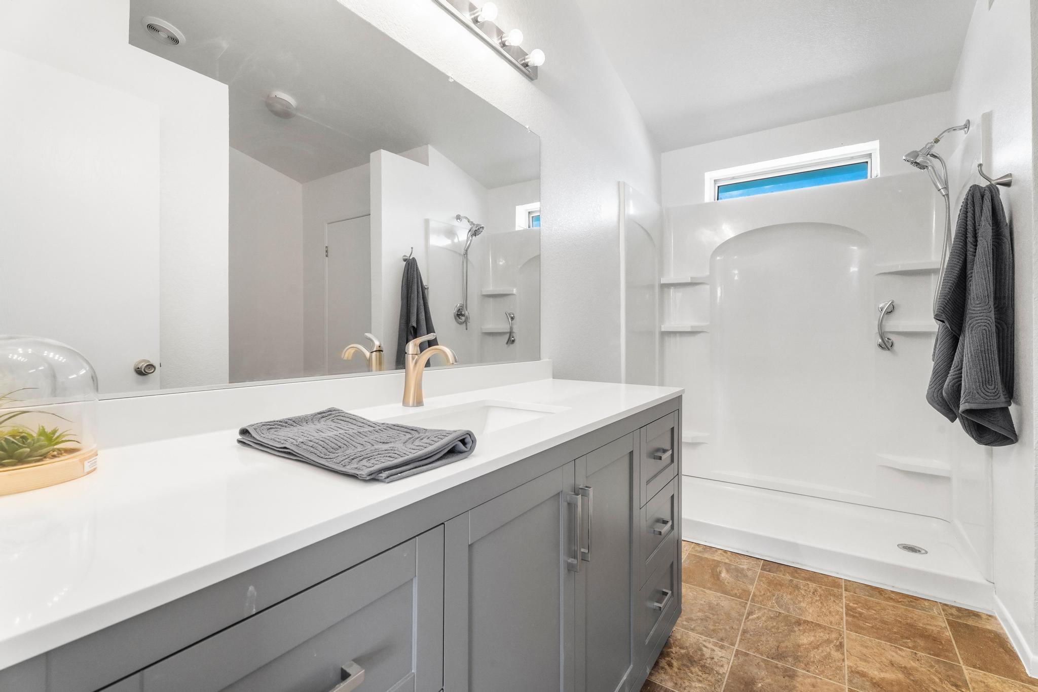 LAVA BLUFF MOBILE HOME PARK - Residential