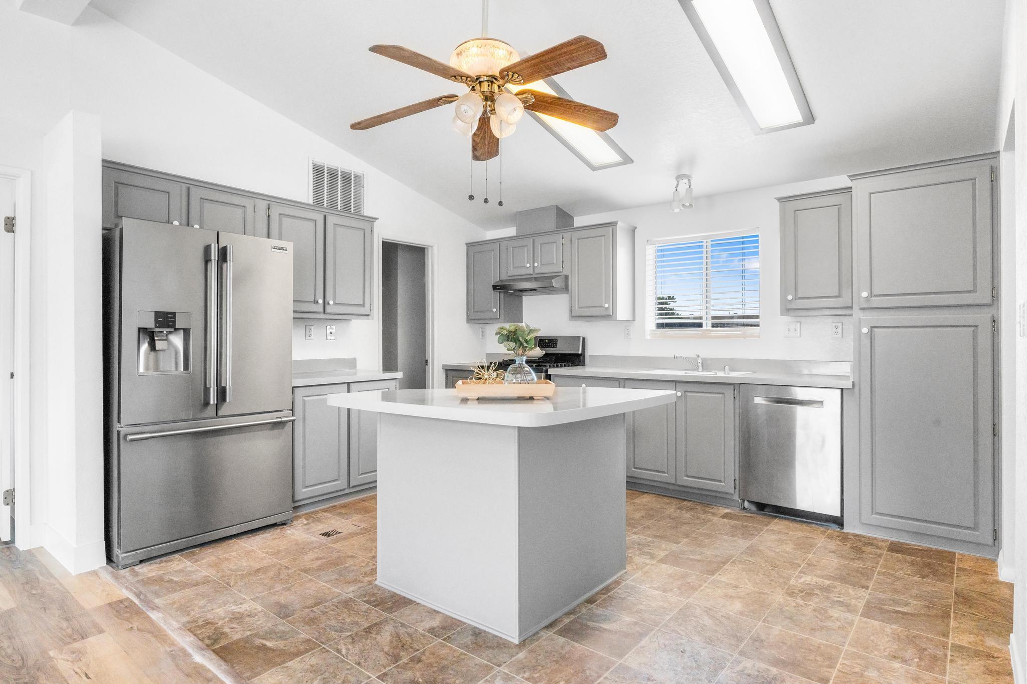 LAVA BLUFF MOBILE HOME PARK - Residential