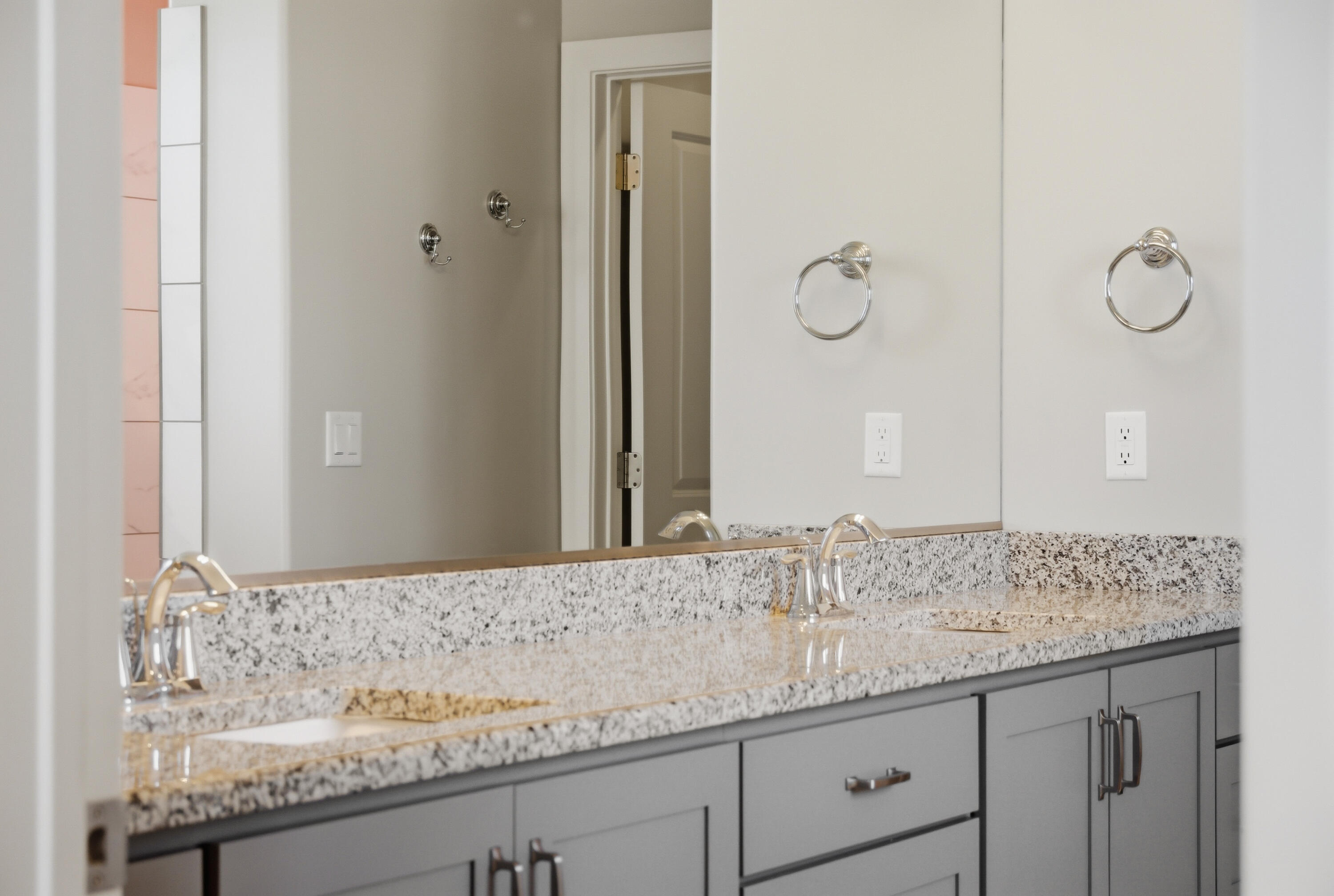 ASPEN ESTATES - Residential