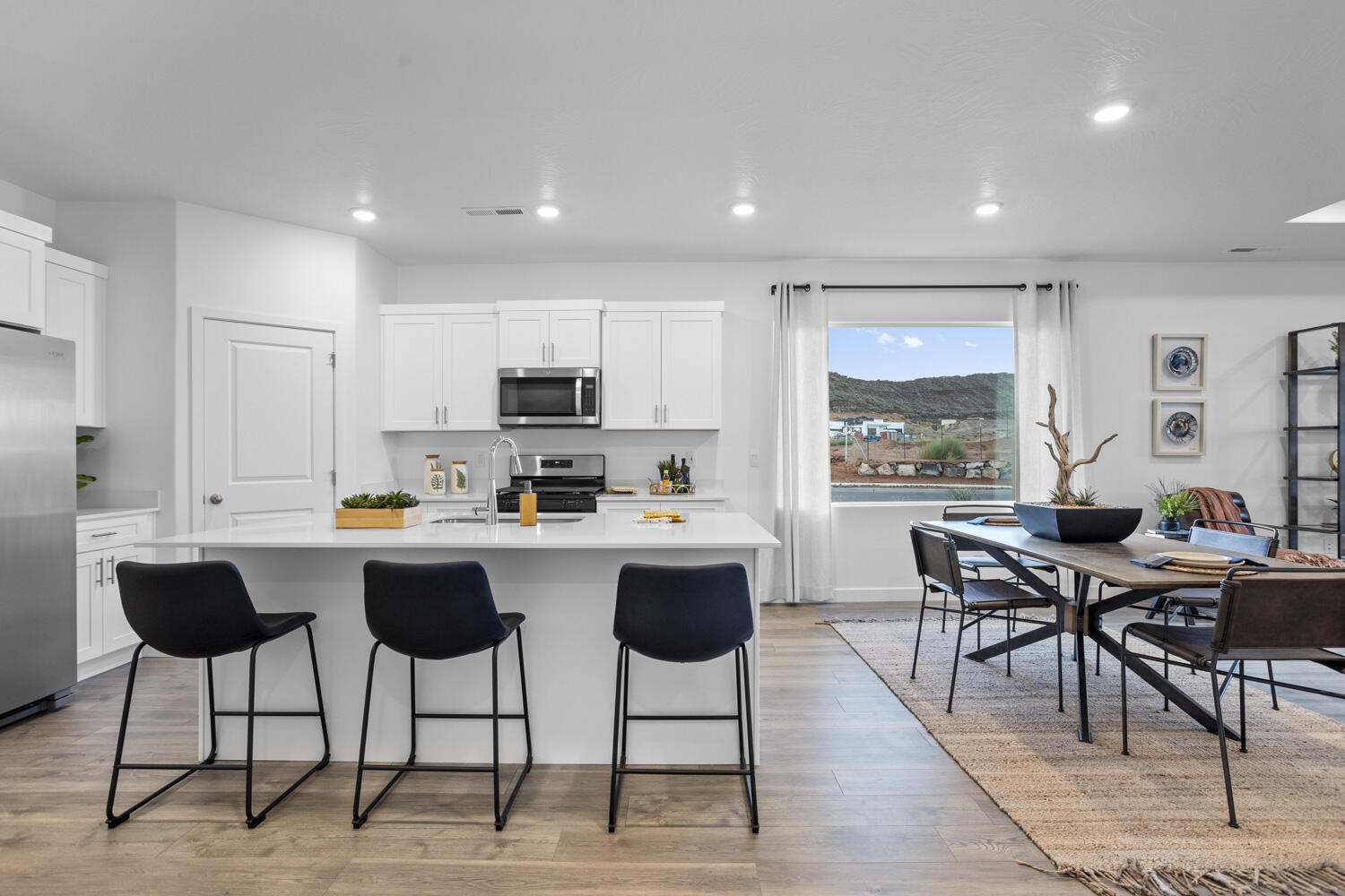 STANDING ROCK WEST AT LONG VALLEY - Residential