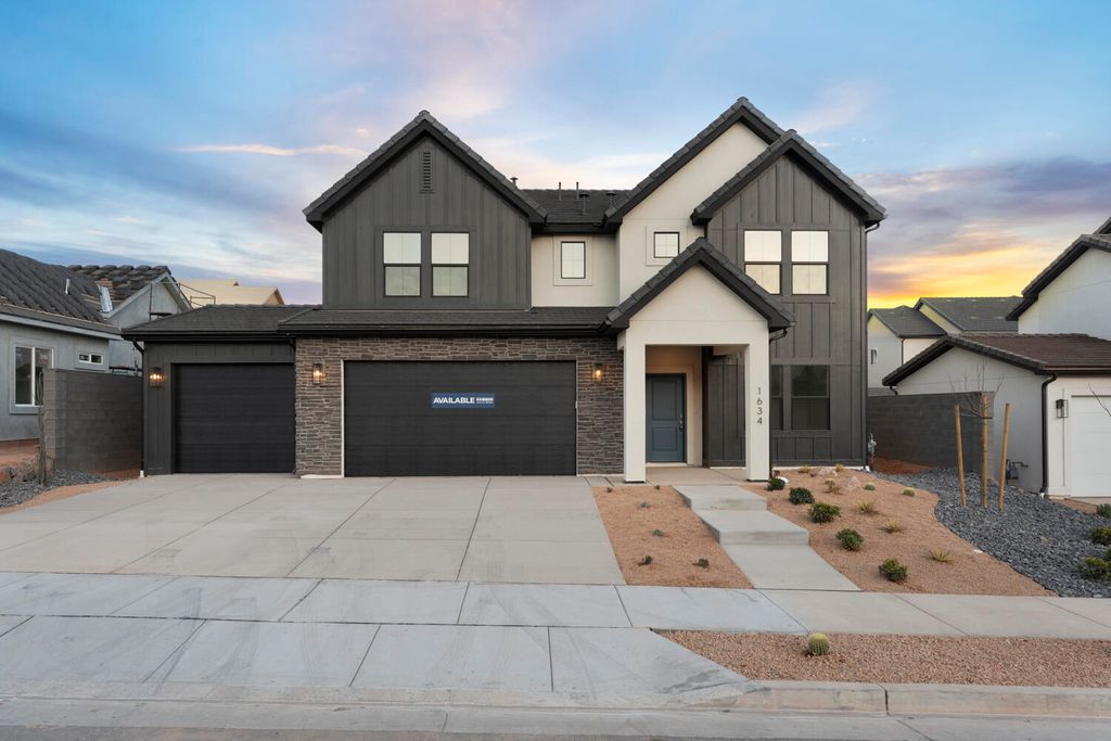 Photo of 1966 S Wolverine Way 228 #228, Washington, UT 84780 (MLS # 25-267026)