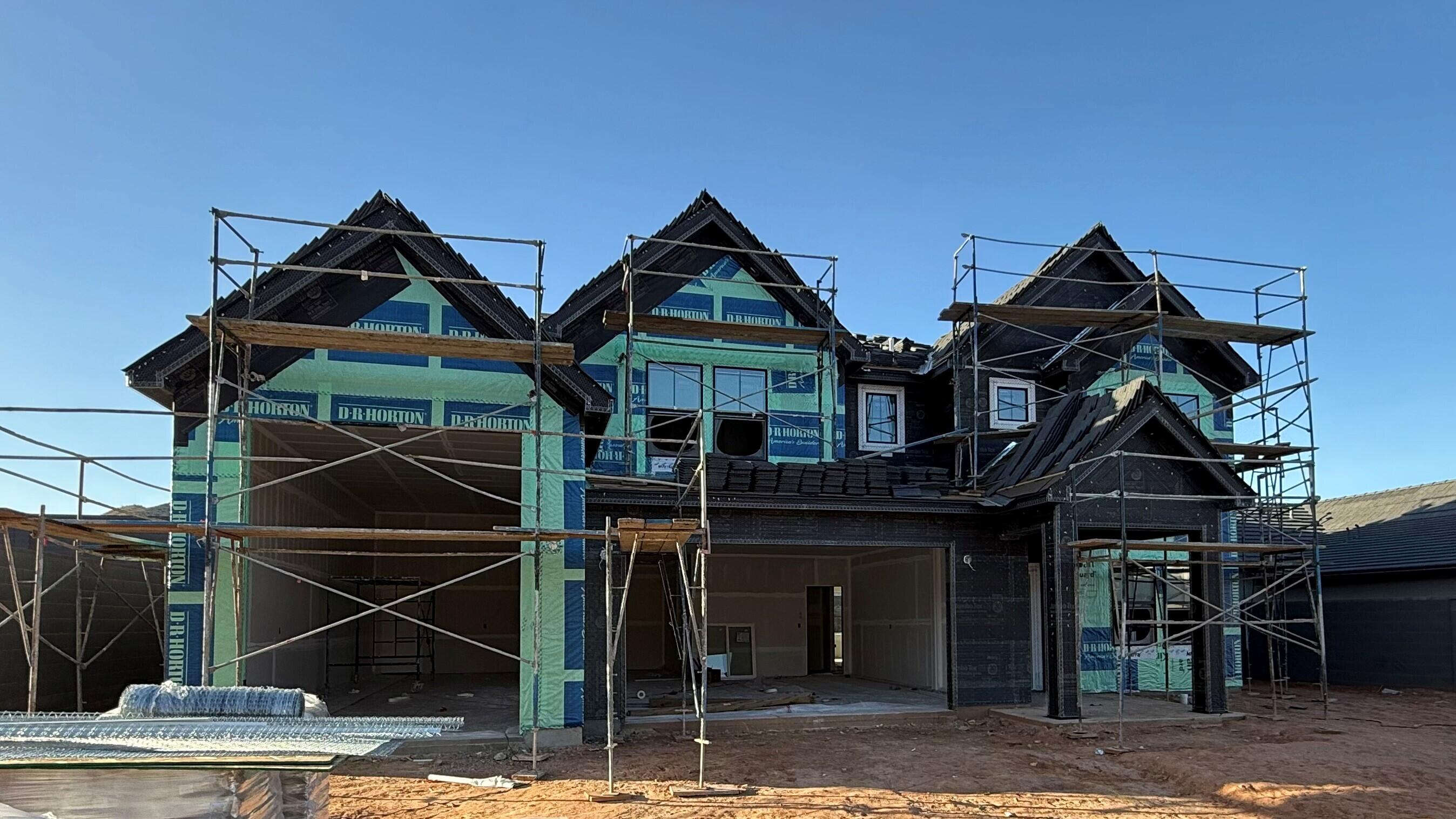 CORRAL HOLLOW AT LONG VALLEY - Residential