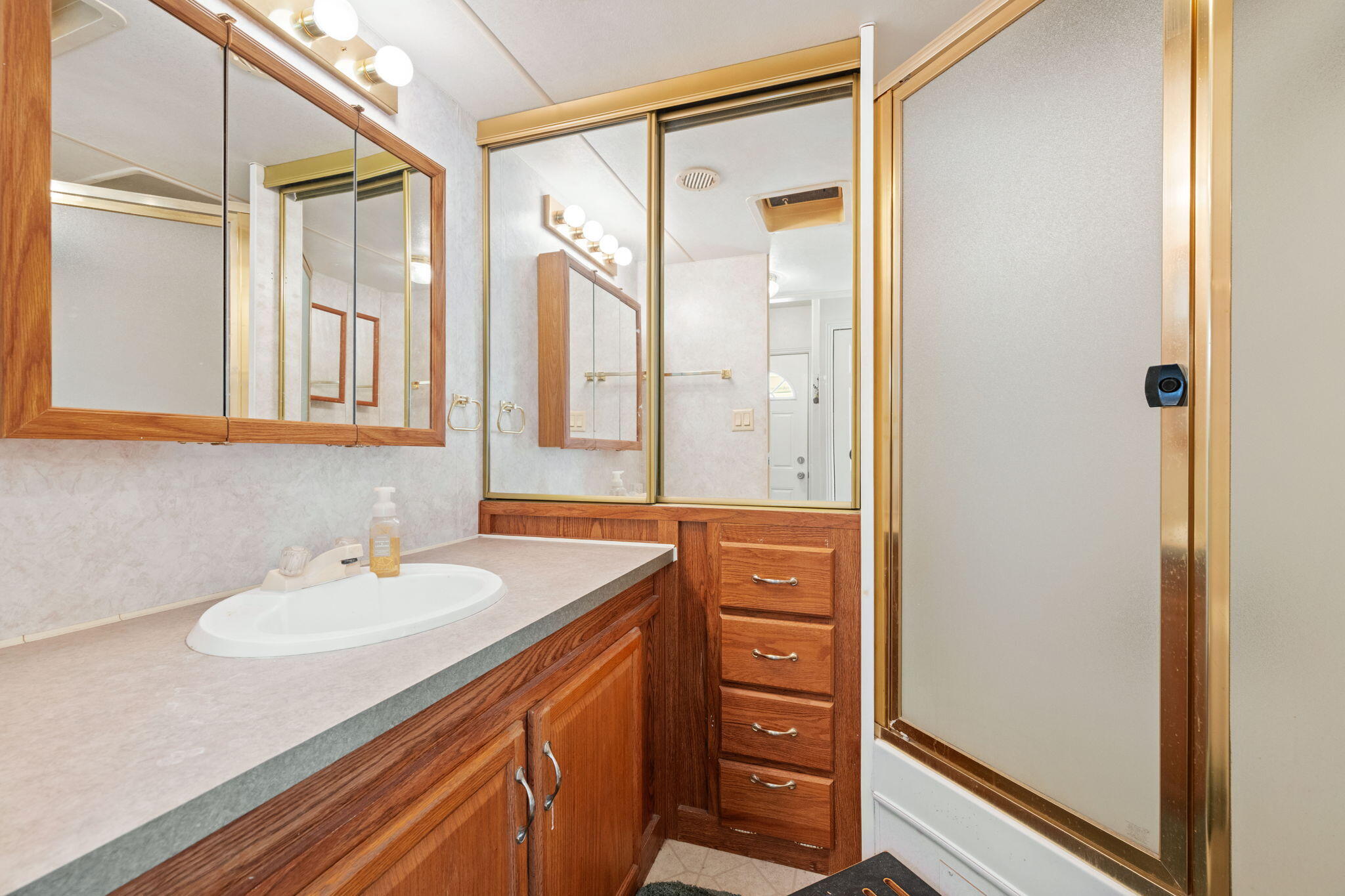 PALMS OF ST GEORGE - Residential