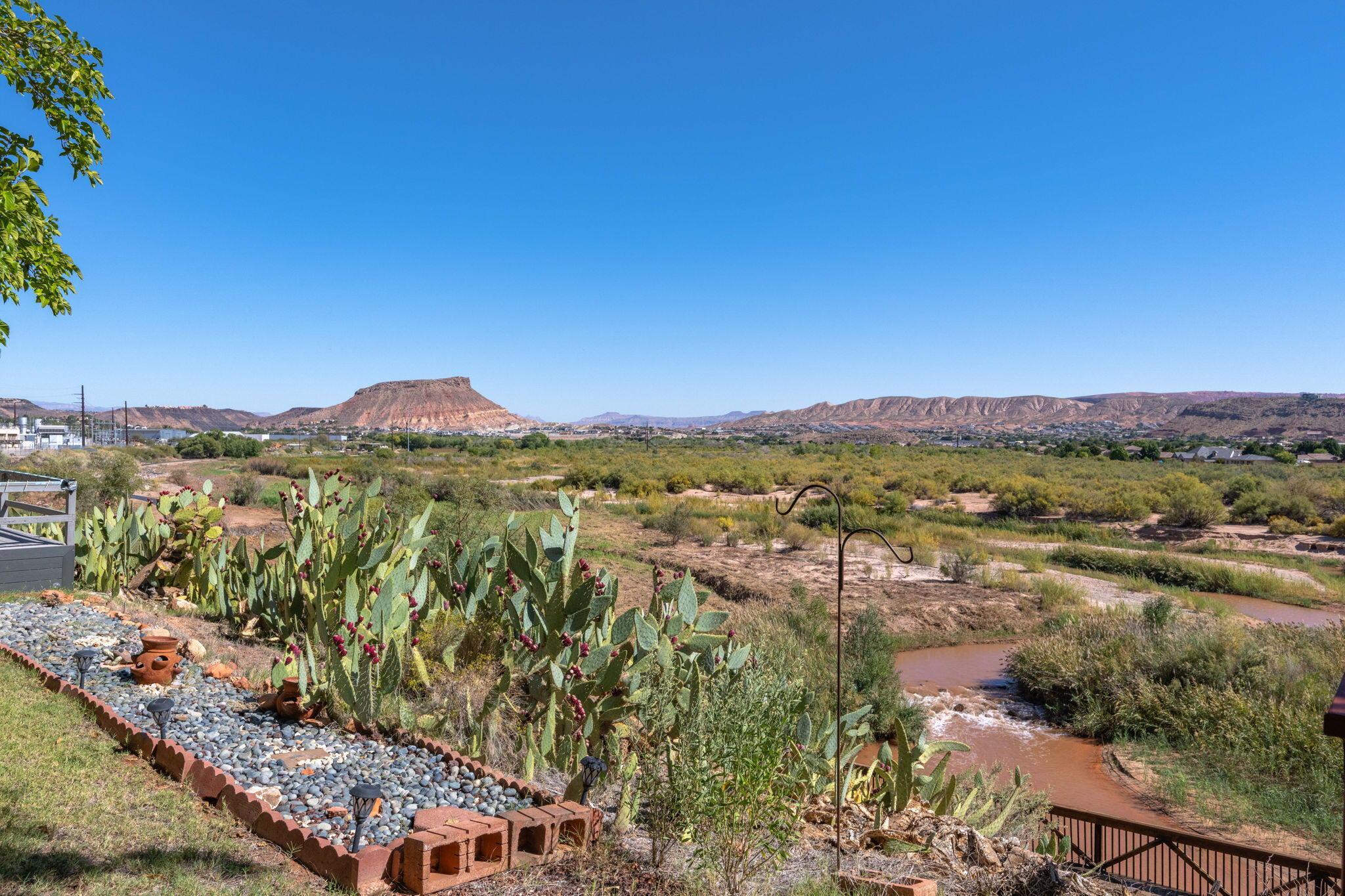 PALMS OF ST GEORGE - Residential