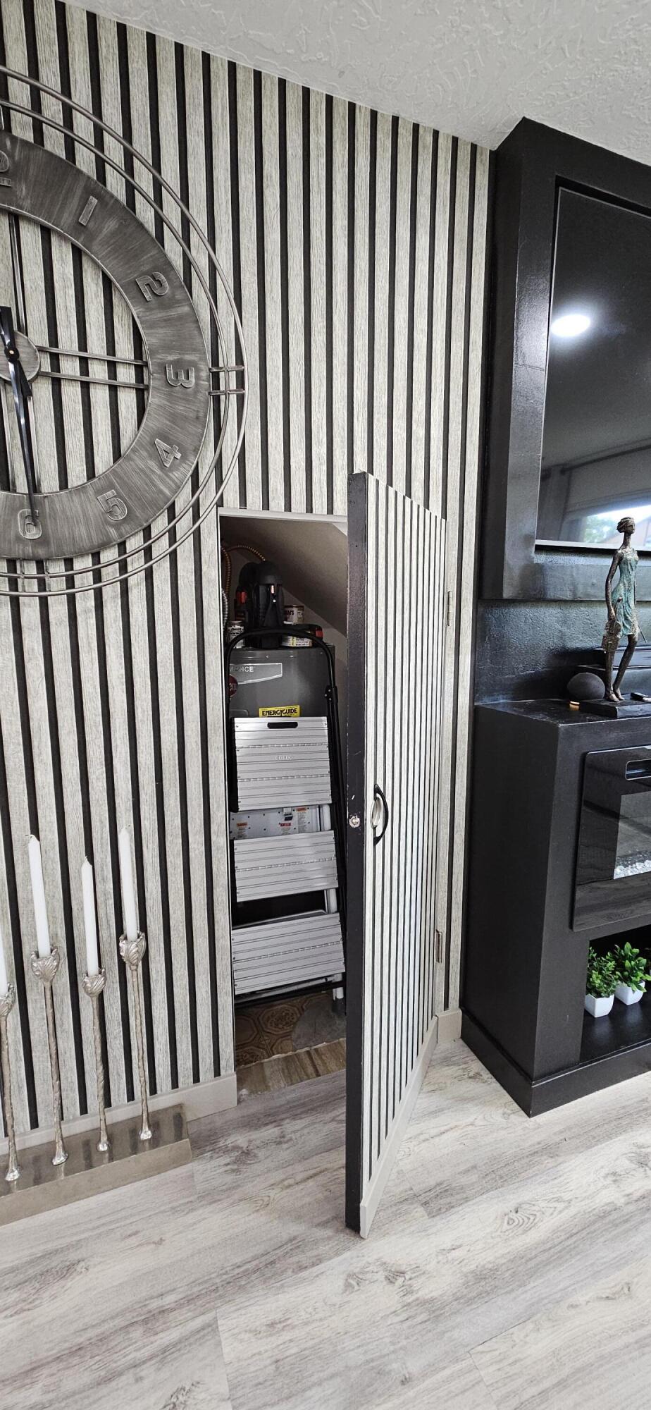 COLOR VIEW TOWNHOMES - Residential