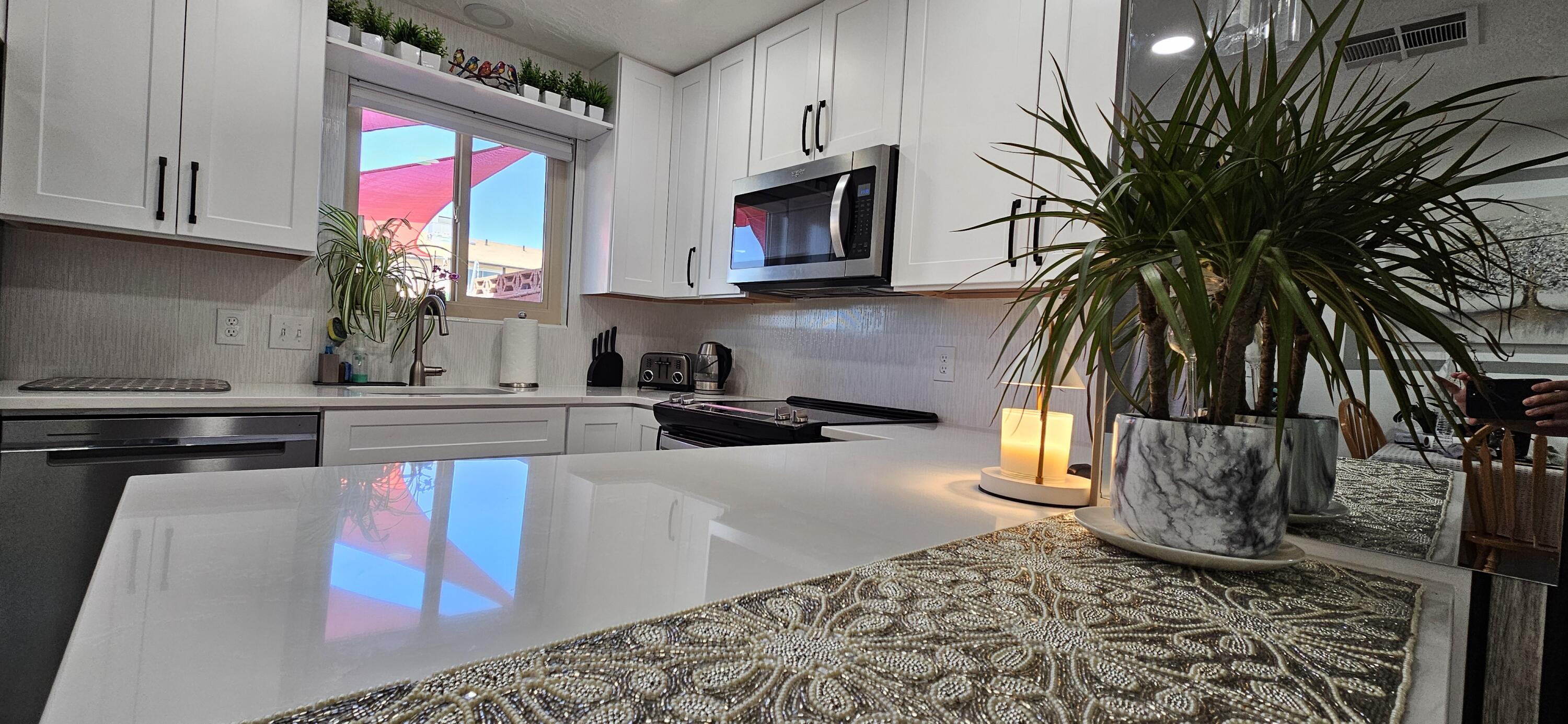 COLOR VIEW TOWNHOMES - Residential