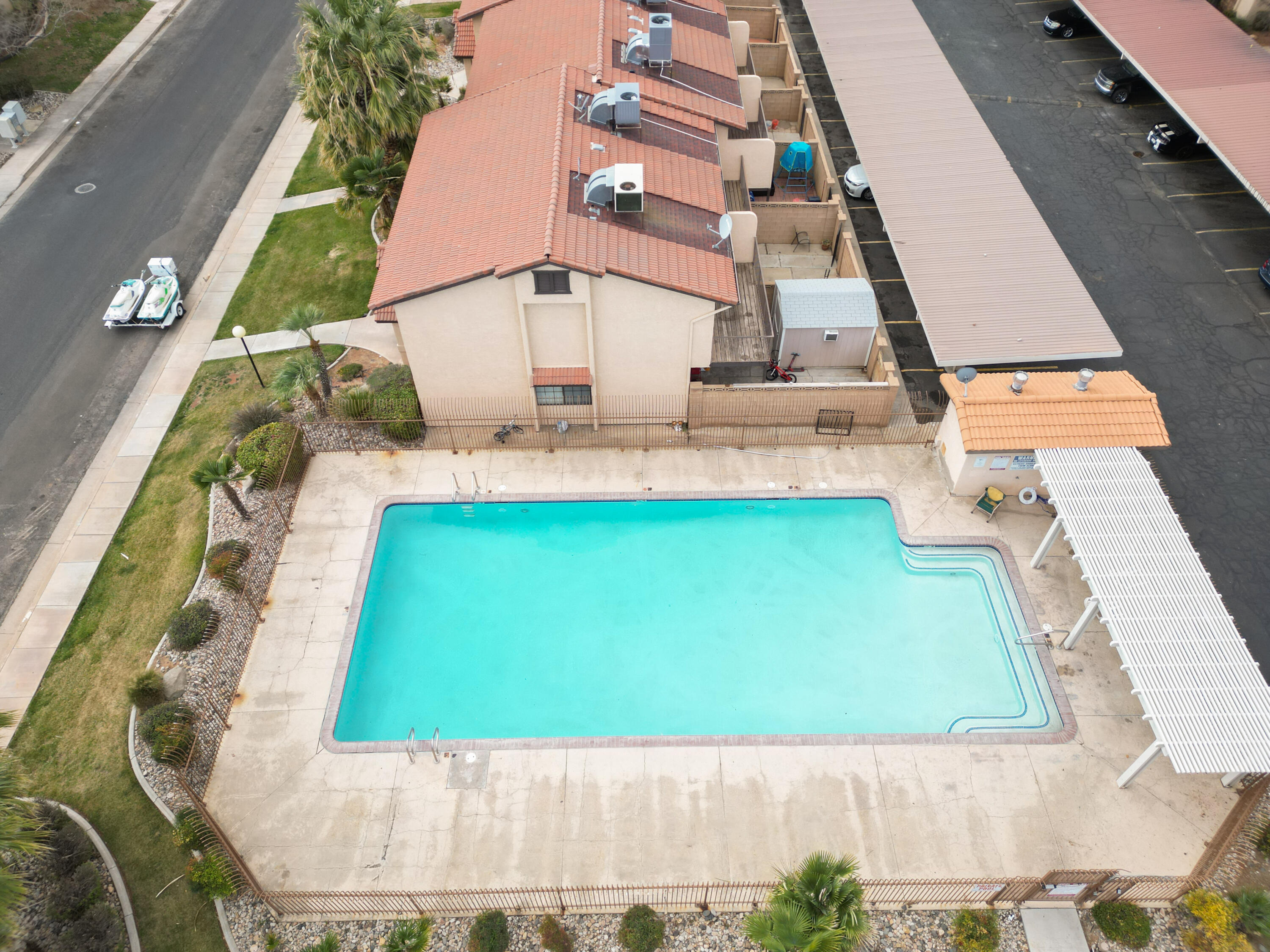 COLOR VIEW TOWNHOMES - Residential