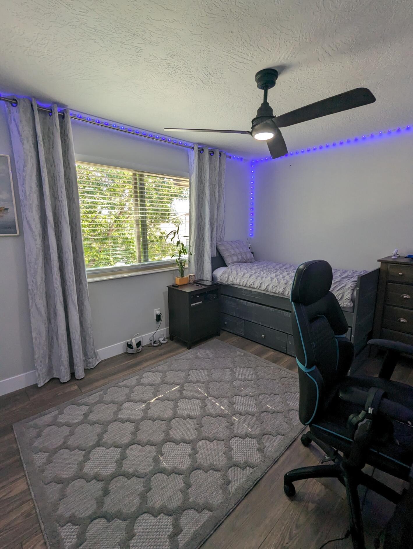 COLOR VIEW TOWNHOMES - Residential