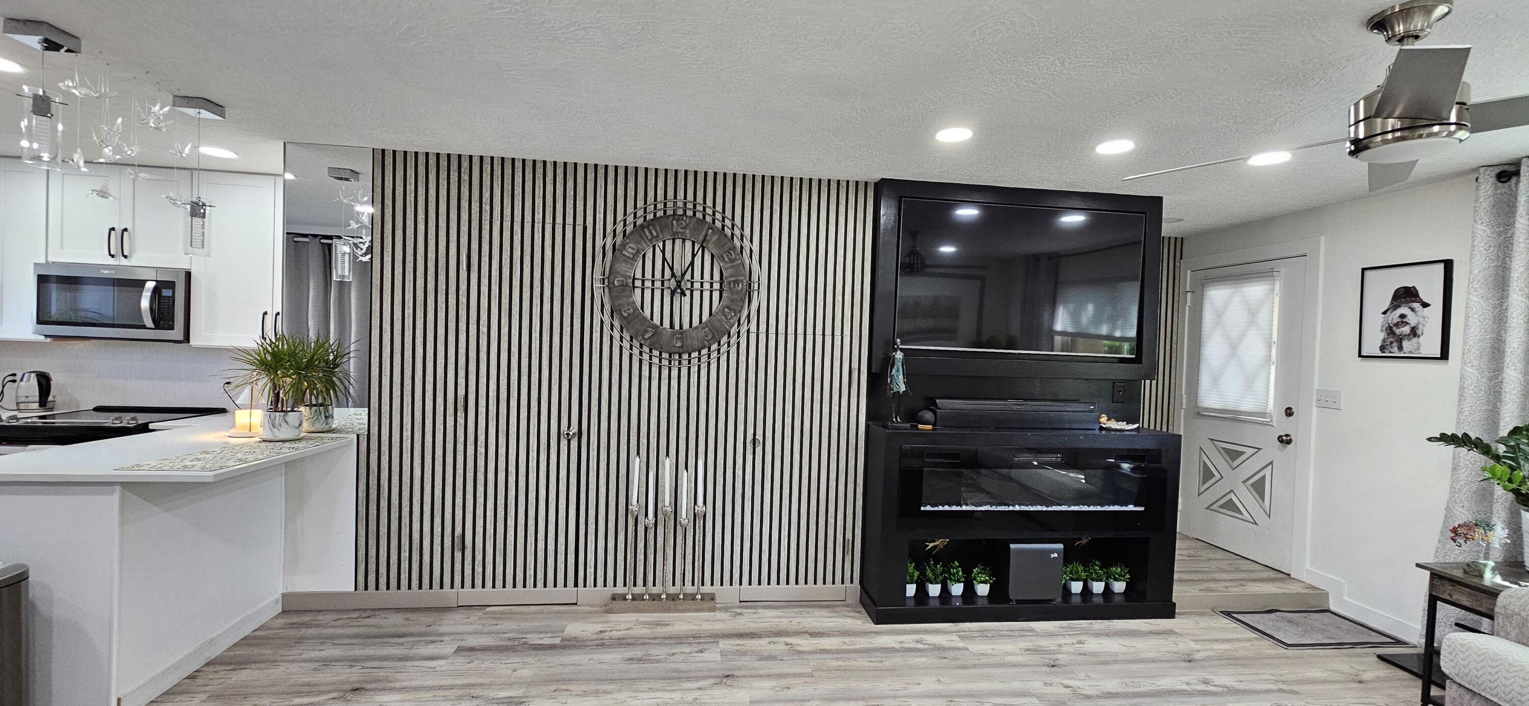 COLOR VIEW TOWNHOMES - Residential