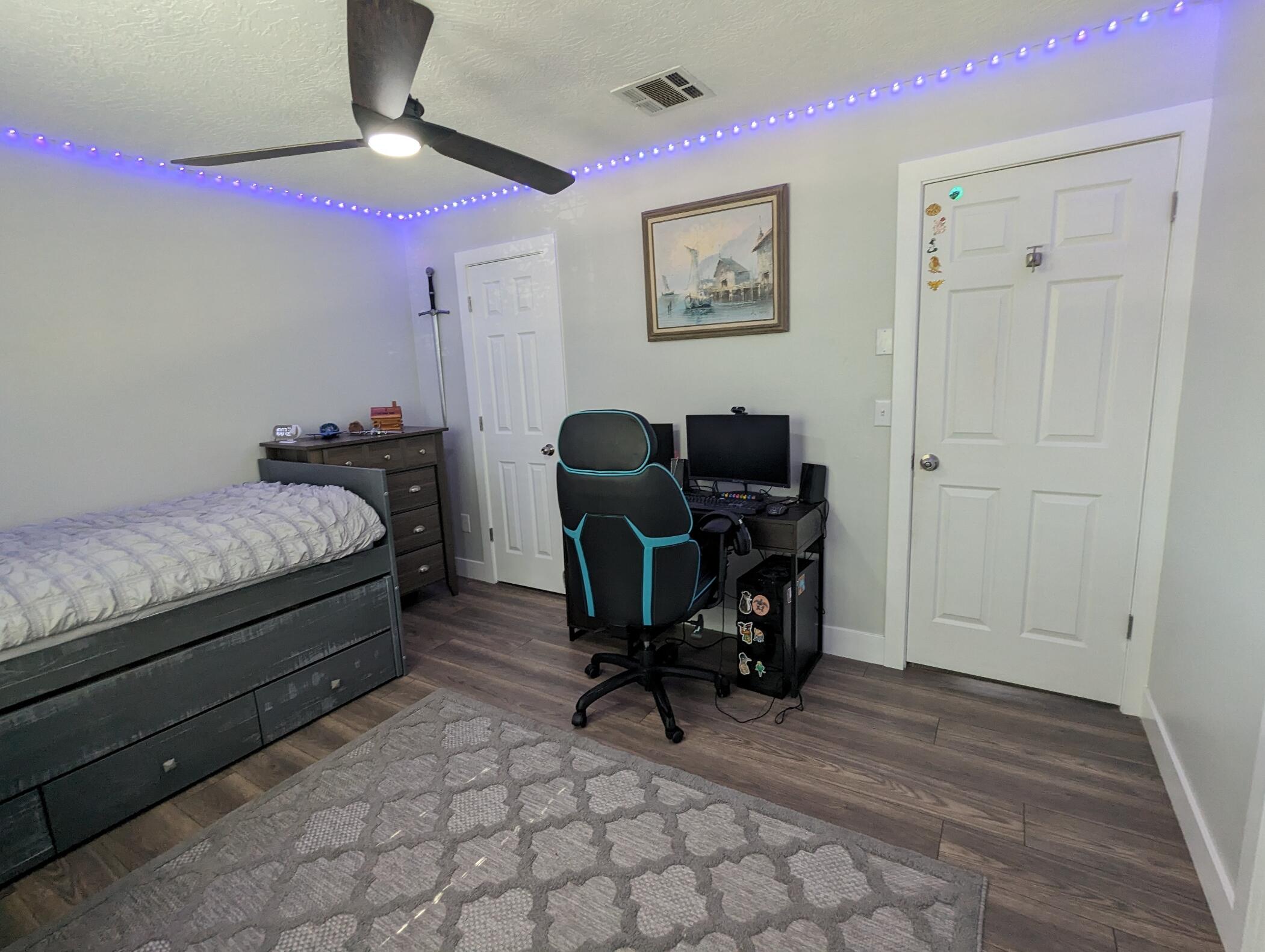 COLOR VIEW TOWNHOMES - Residential