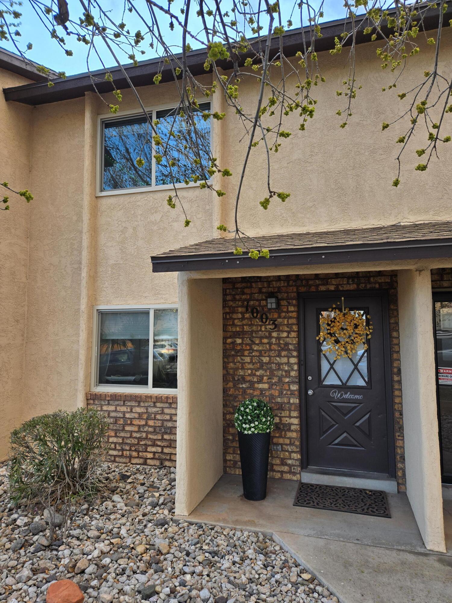 COLOR VIEW TOWNHOMES - Residential