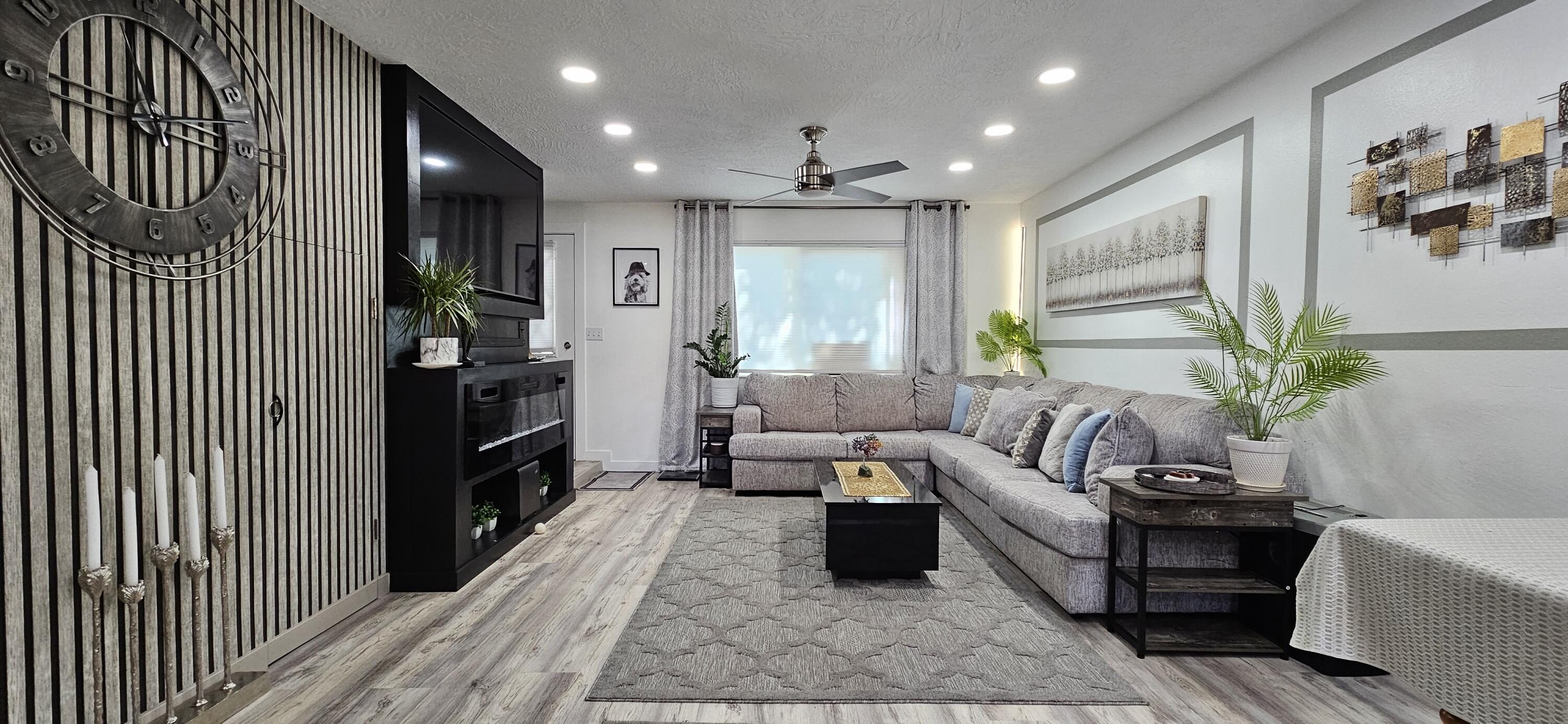 COLOR VIEW TOWNHOMES - Residential