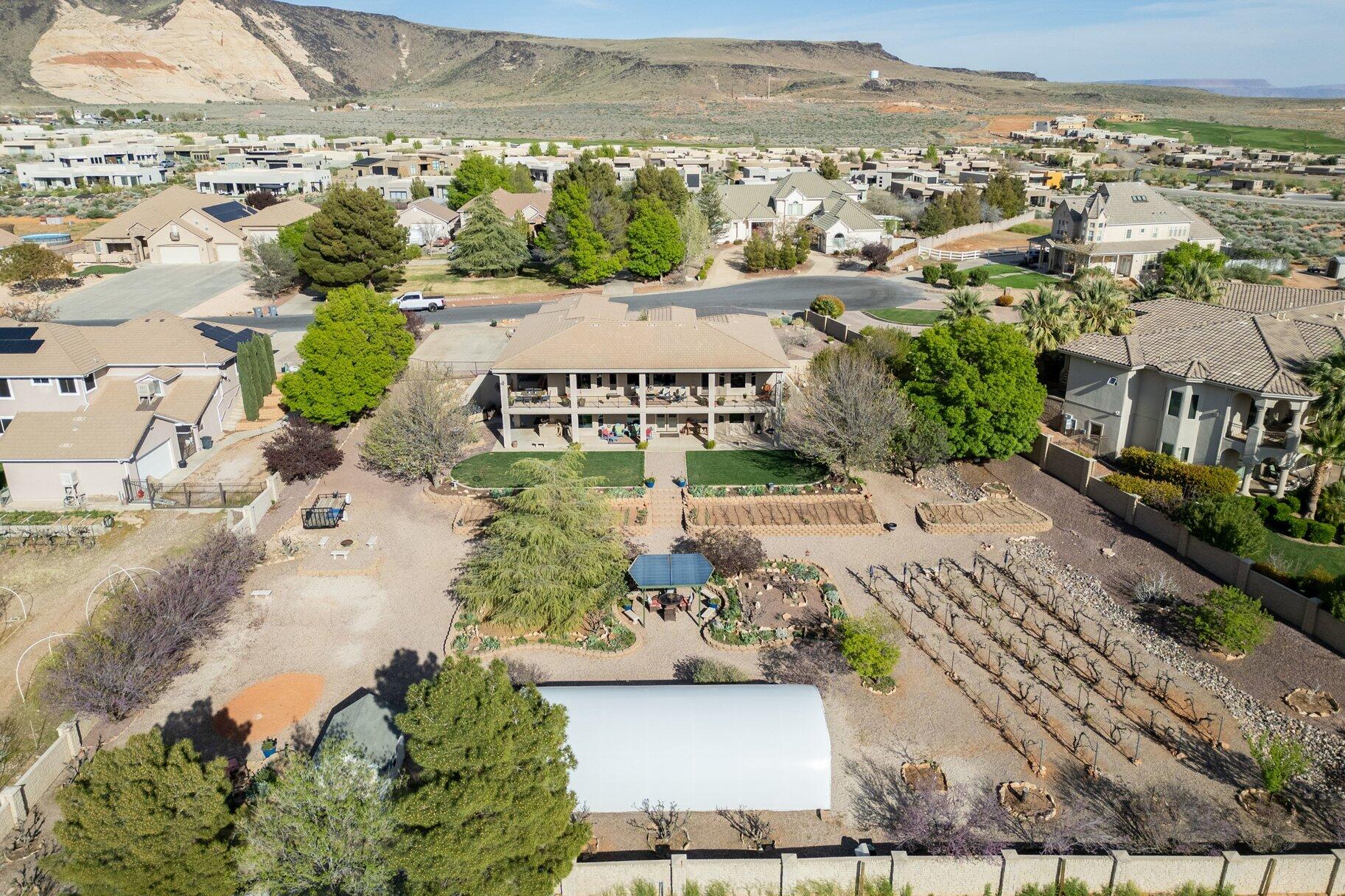 WINCHESTER HILLS - Residential