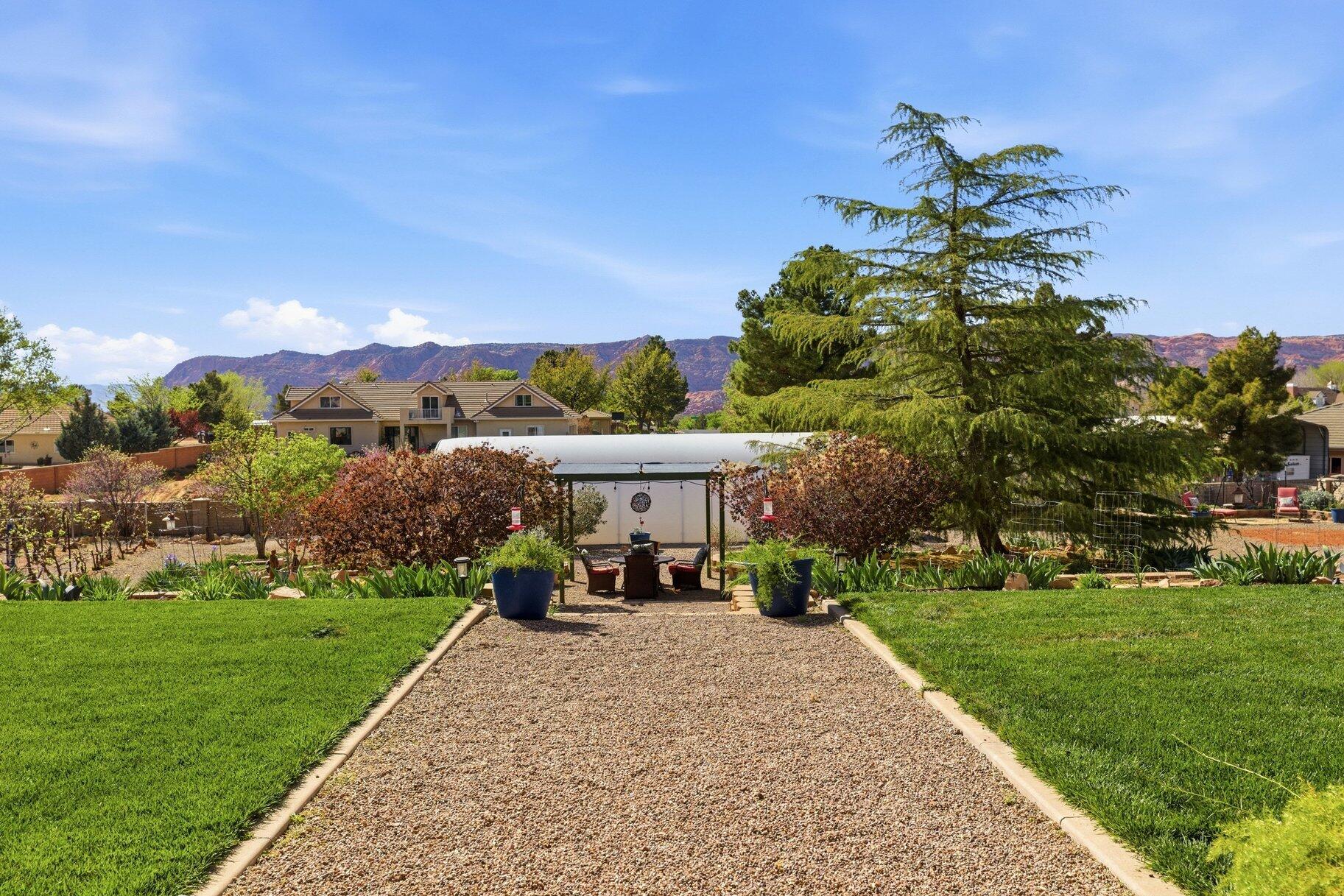 WINCHESTER HILLS - Residential