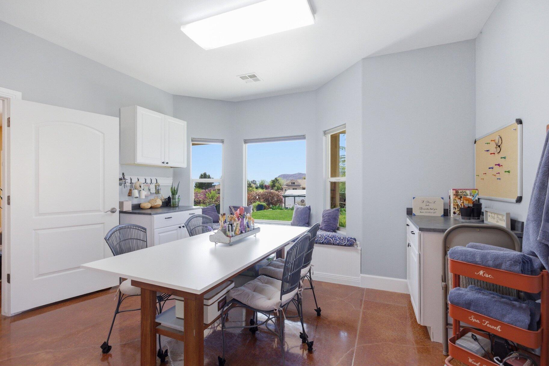 WINCHESTER HILLS - Residential