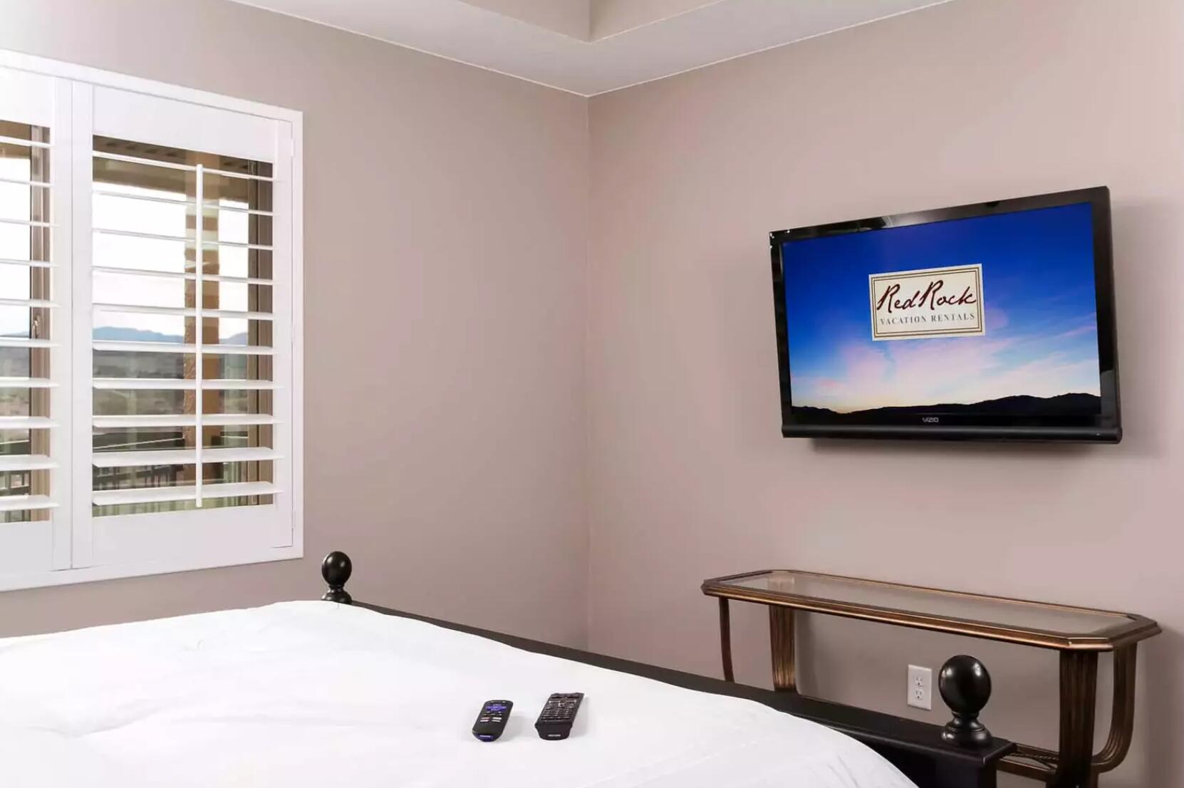 ESTANCIA - Residential