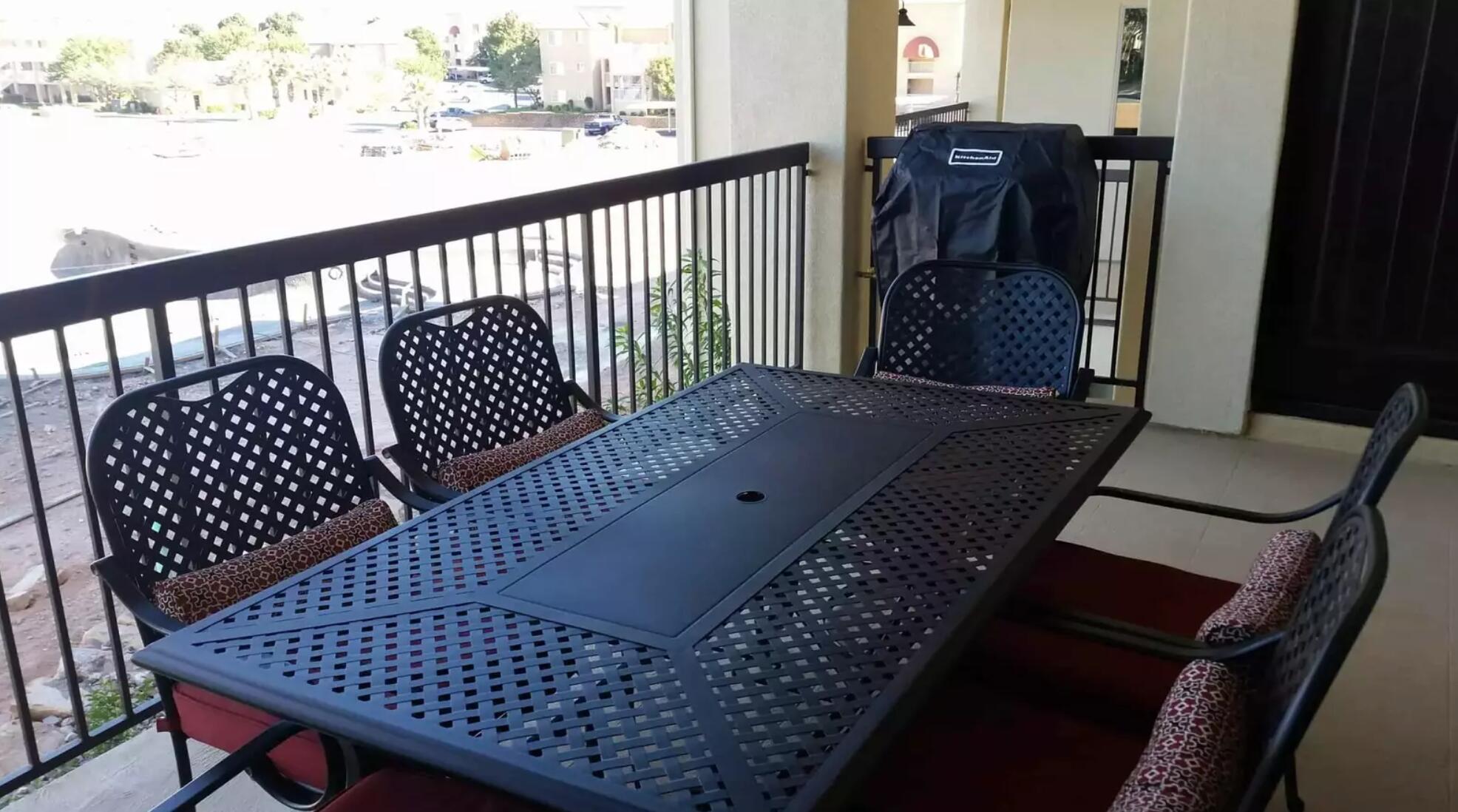 ESTANCIA - Residential