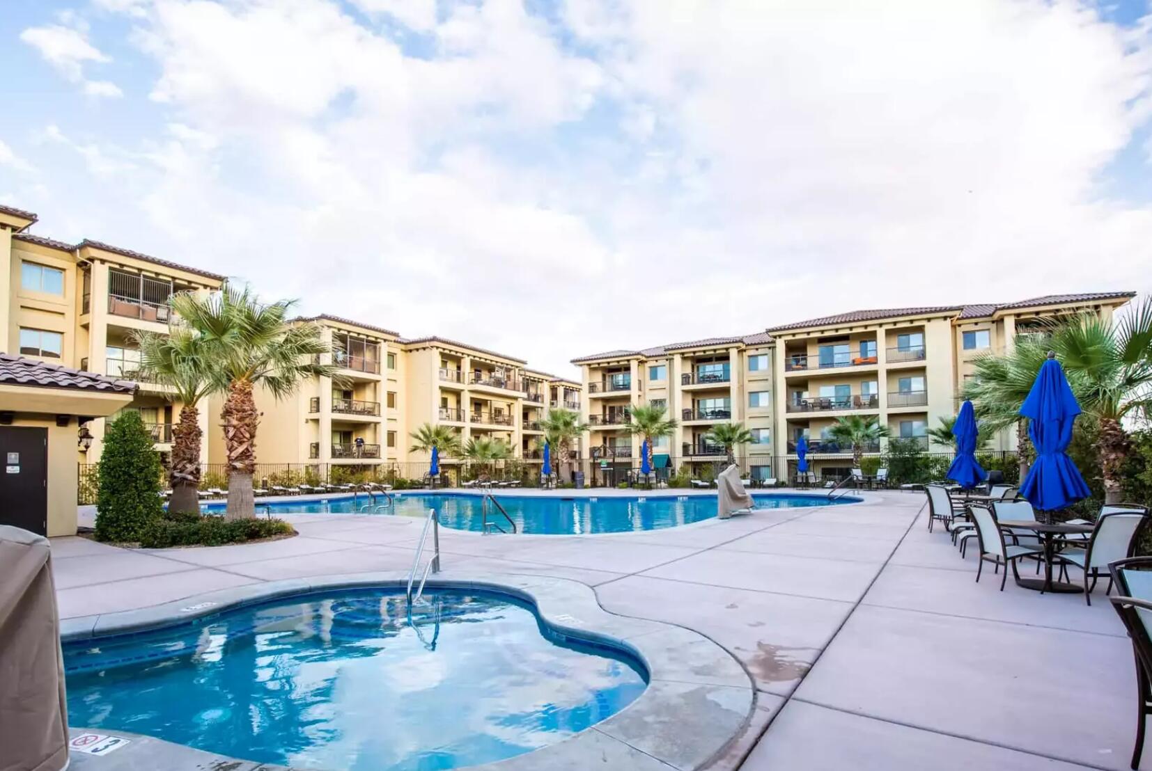 ESTANCIA - Residential