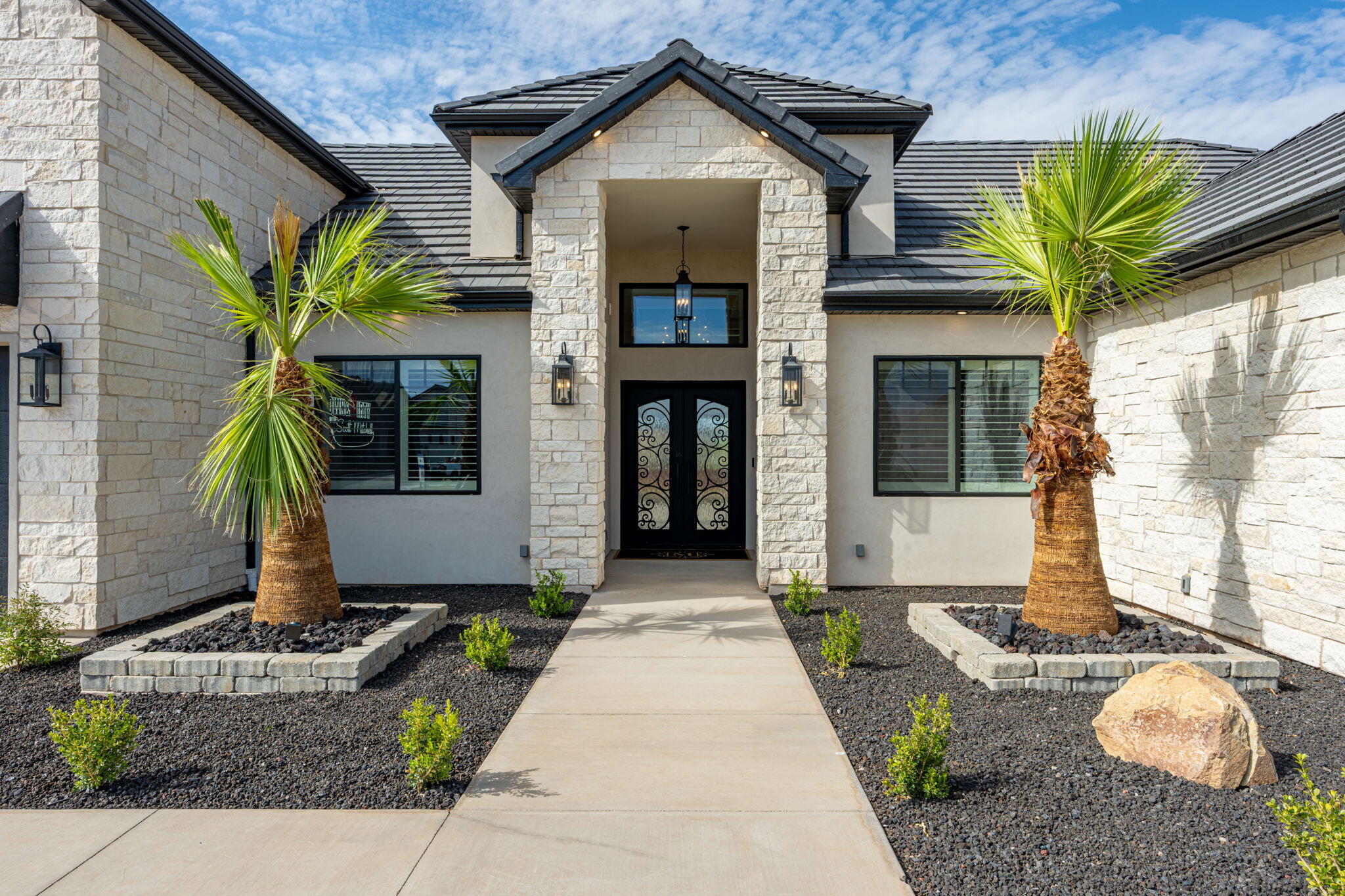 1346 E Pony Trail Way - Photo 4
