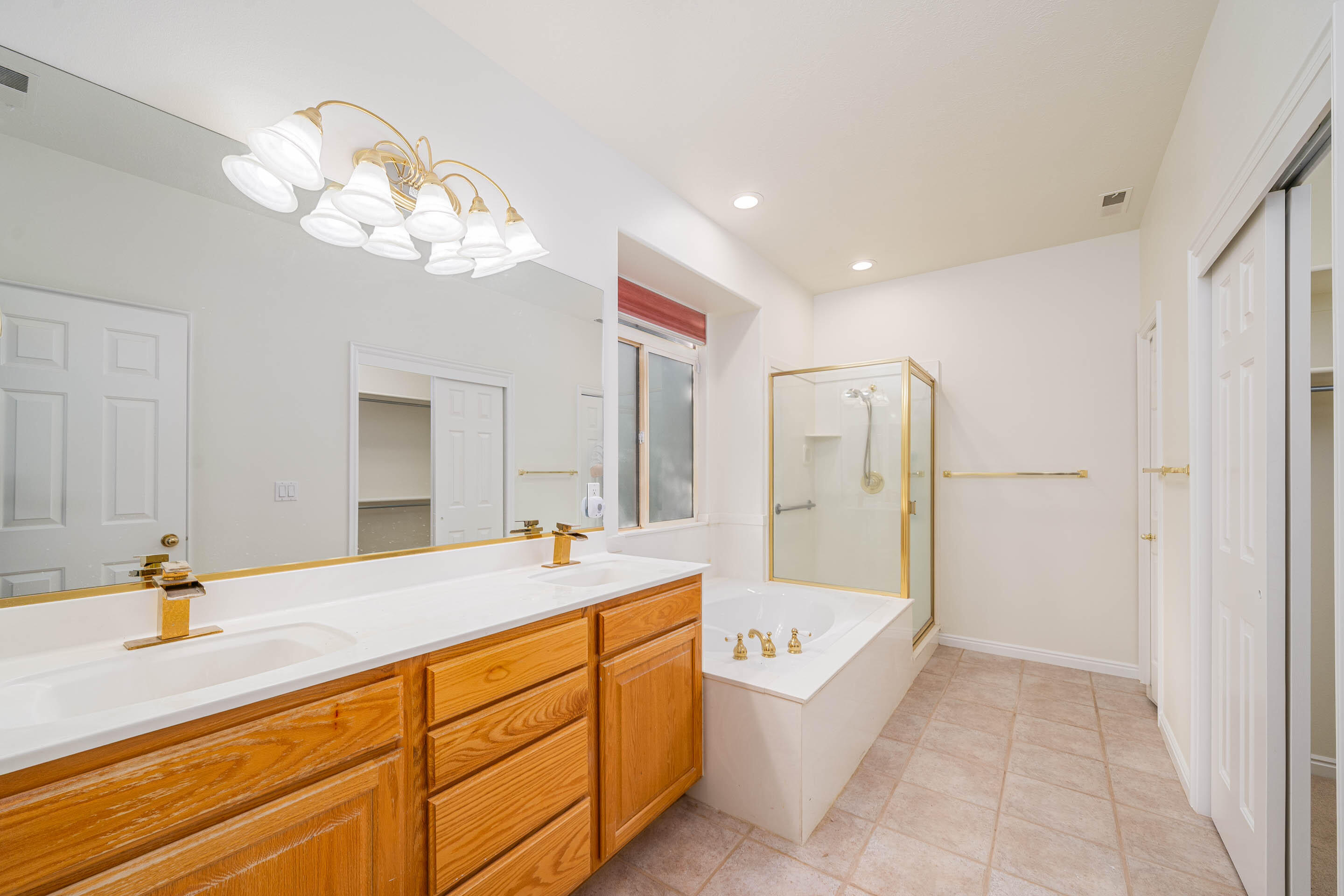 SKY RIDGE HOMESITES - Residential