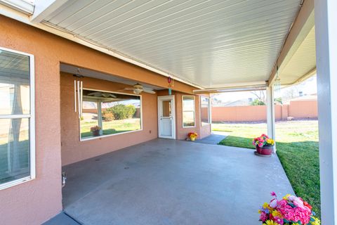 Tiny photo for 411 Majestic DR, Ivins, UT 84738 (MLS # 26-268533)