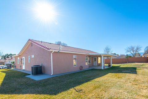 Tiny photo for 411 Majestic DR, Ivins, UT 84738 (MLS # 26-268533)