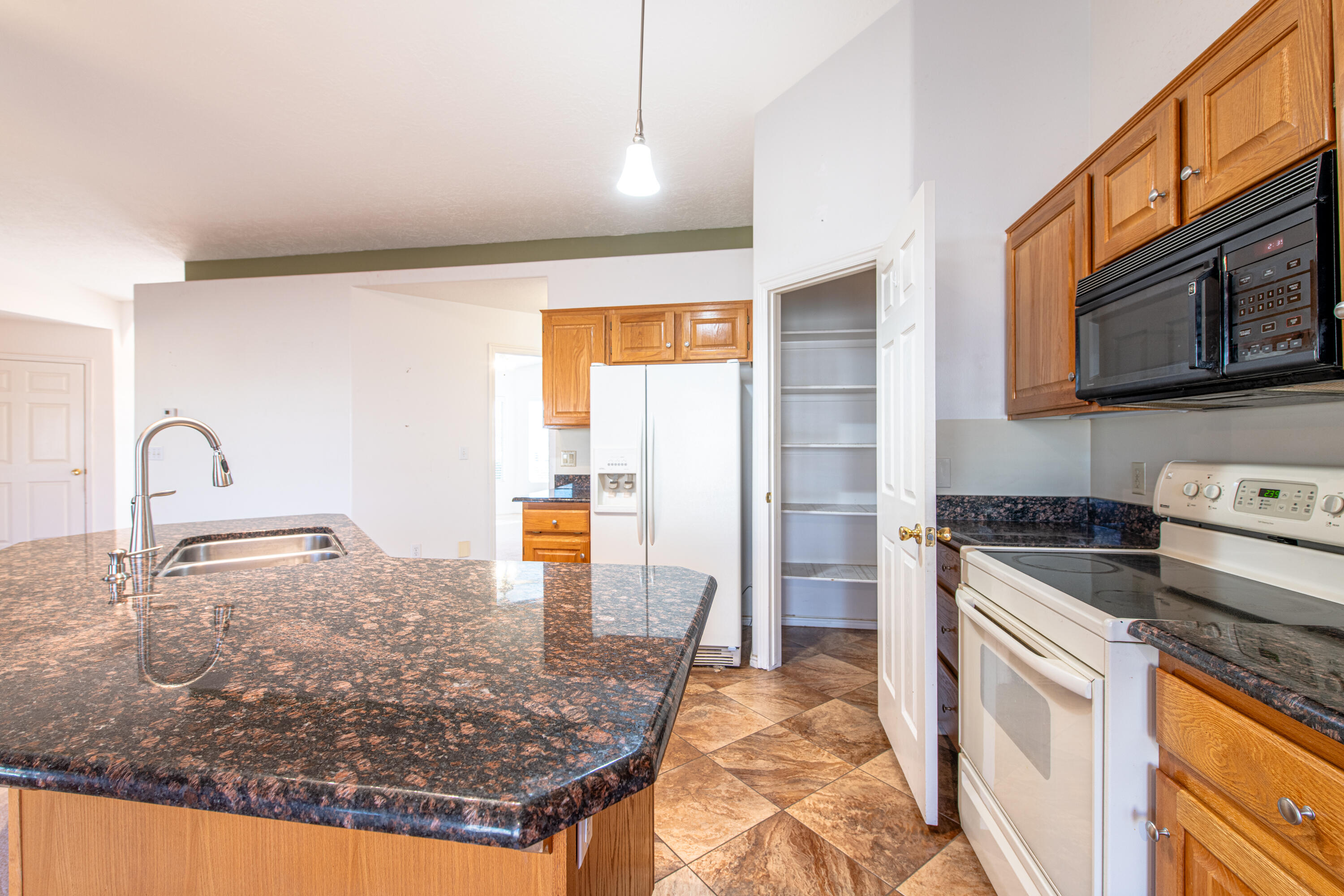 PADRE LAKES TOWNHOMES - Residential